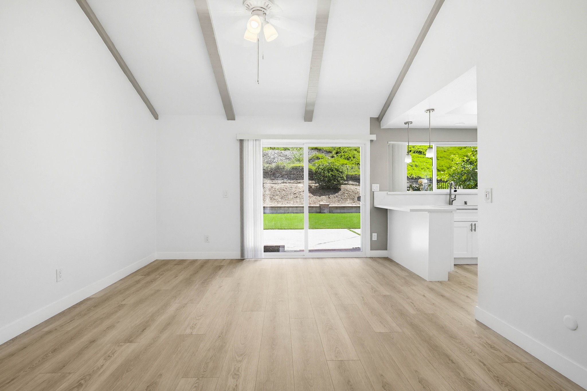 Virtual tour photo 20 of 64 for 25342 Via De Anza