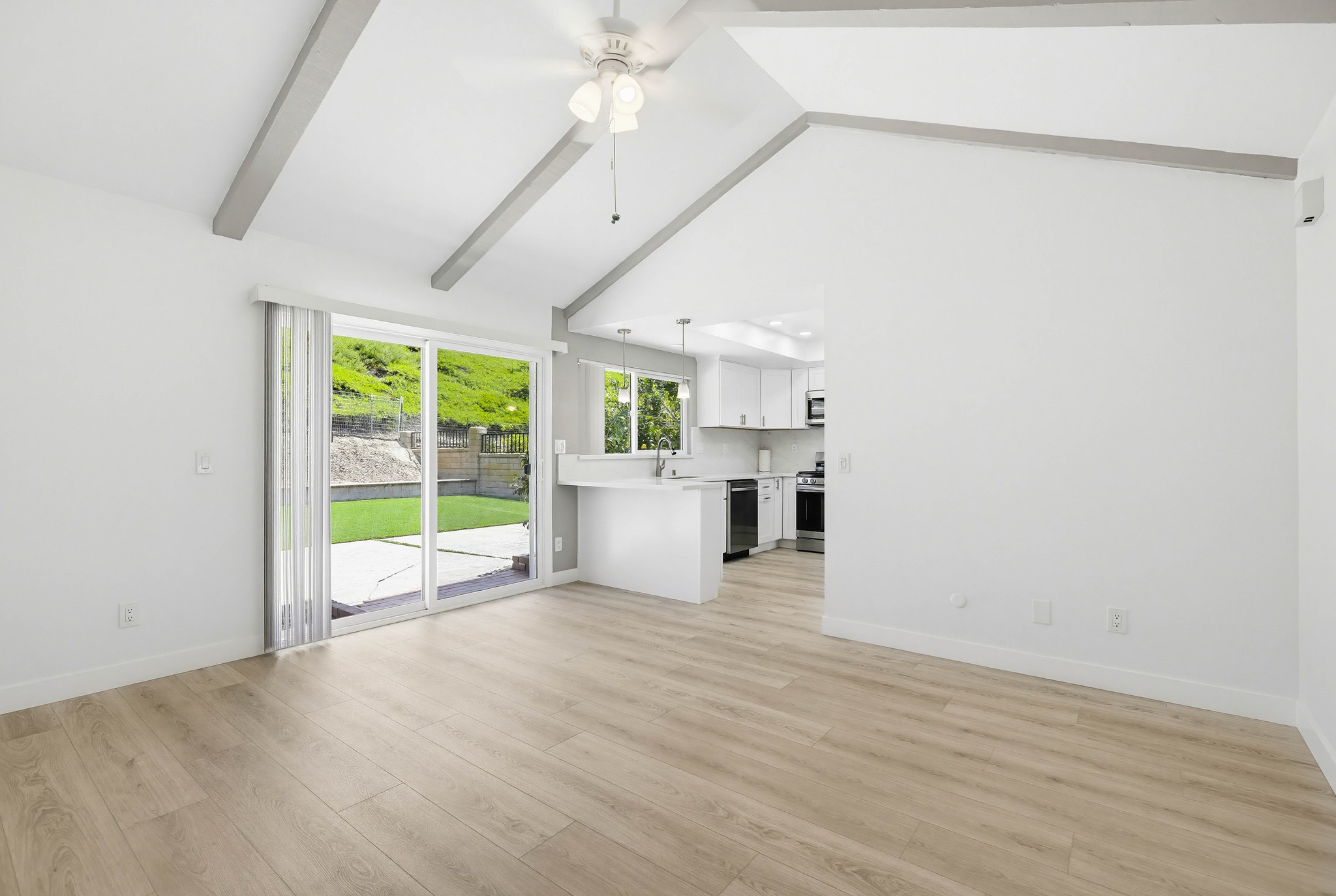 Virtual tour photo 21 of 64 for 25342 Via De Anza