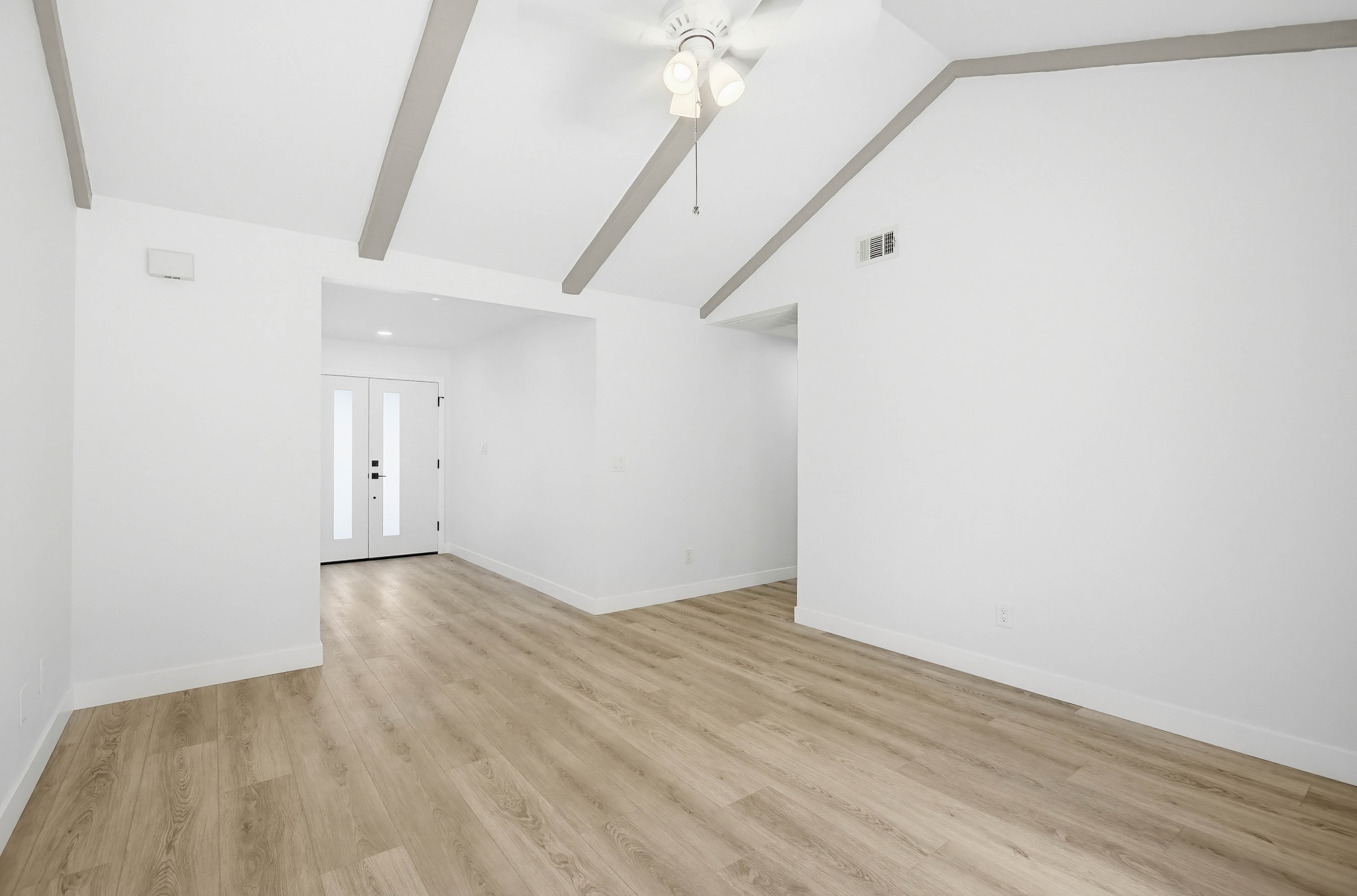 Virtual tour photo 24 of 64 for 25342 Via De Anza