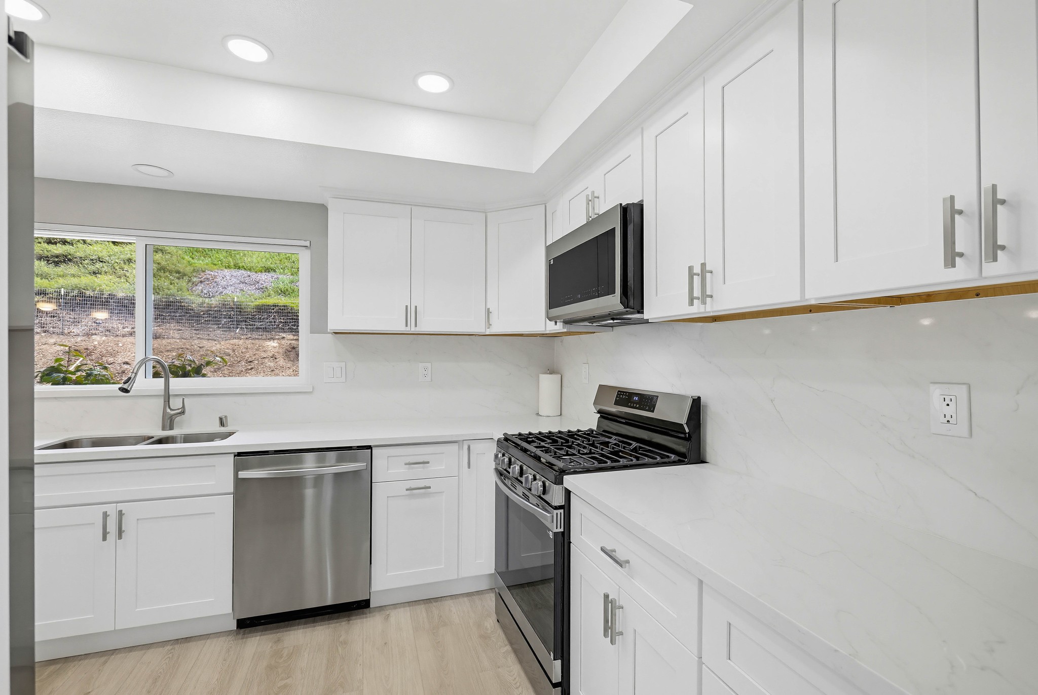 Virtual tour photo 29 of 64 for 25342 Via De Anza