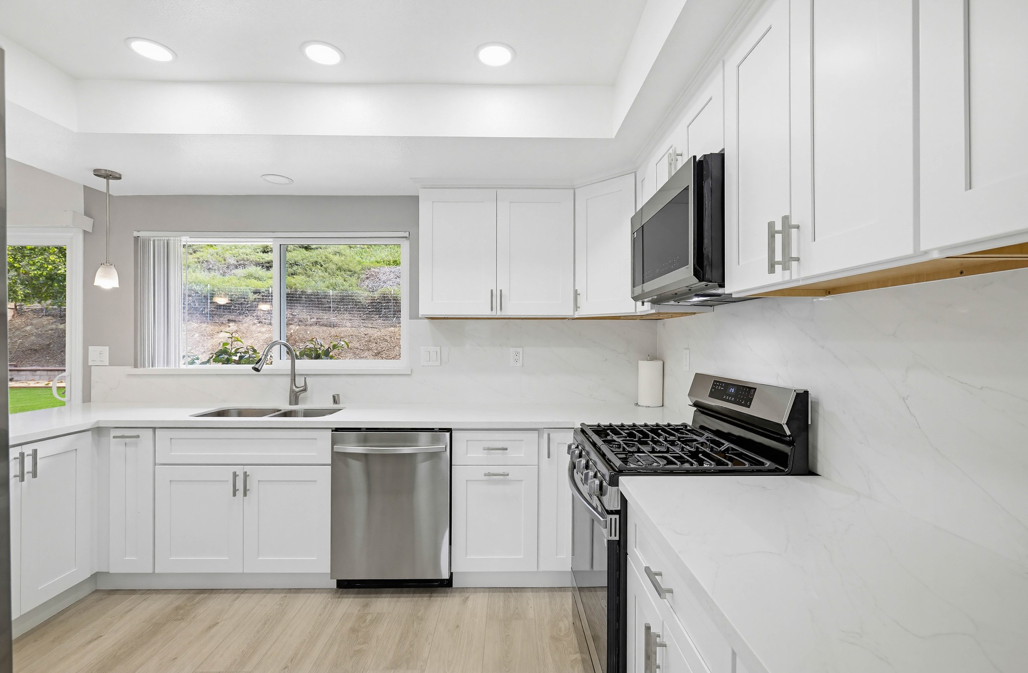 Virtual tour photo 30 of 64 for 25342 Via De Anza