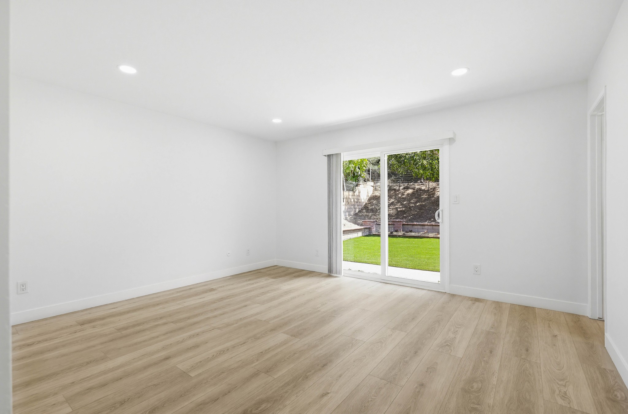 Virtual tour photo 35 of 64 for 25342 Via De Anza