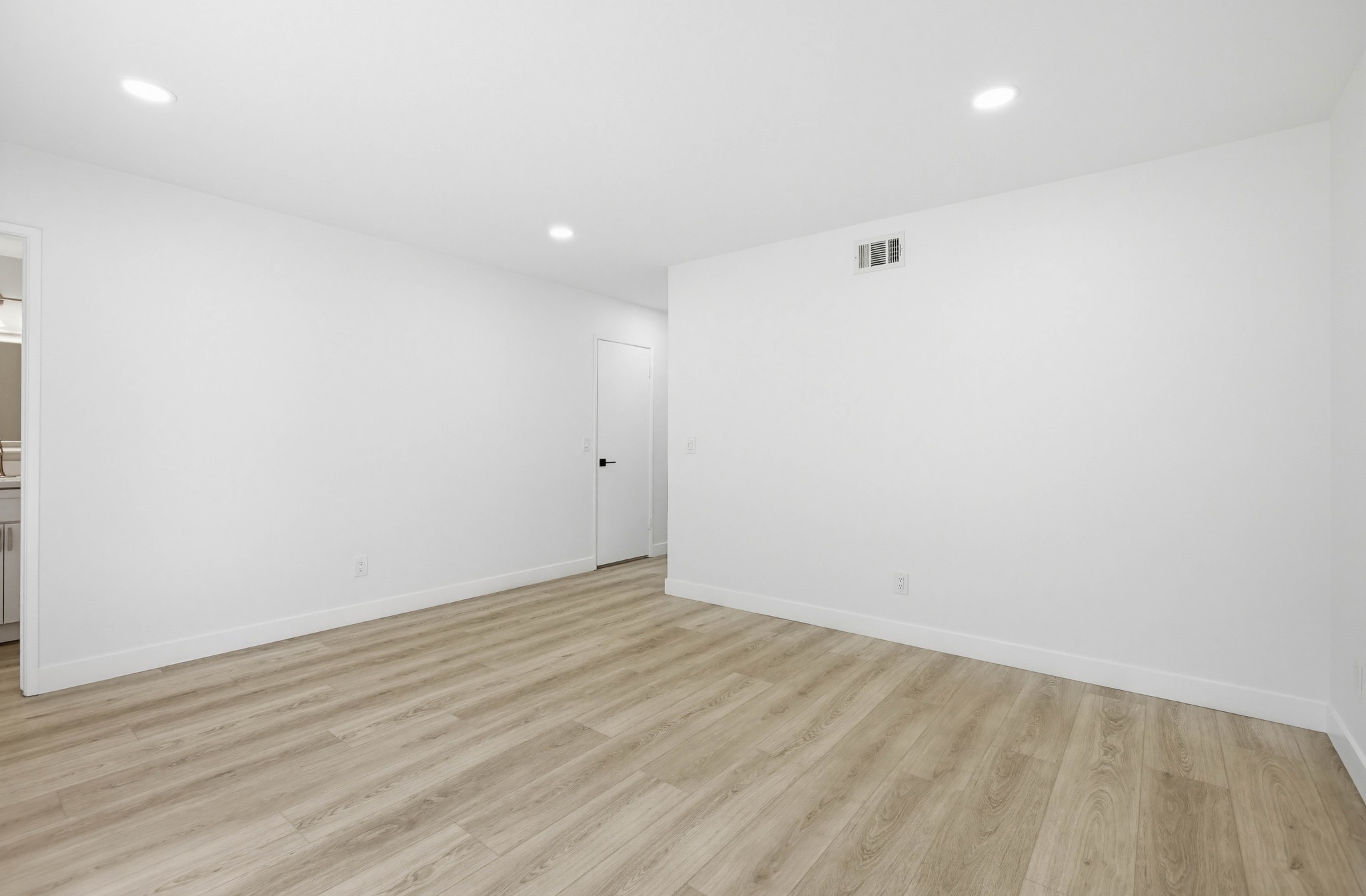 Virtual tour photo 37 of 64 for 25342 Via De Anza