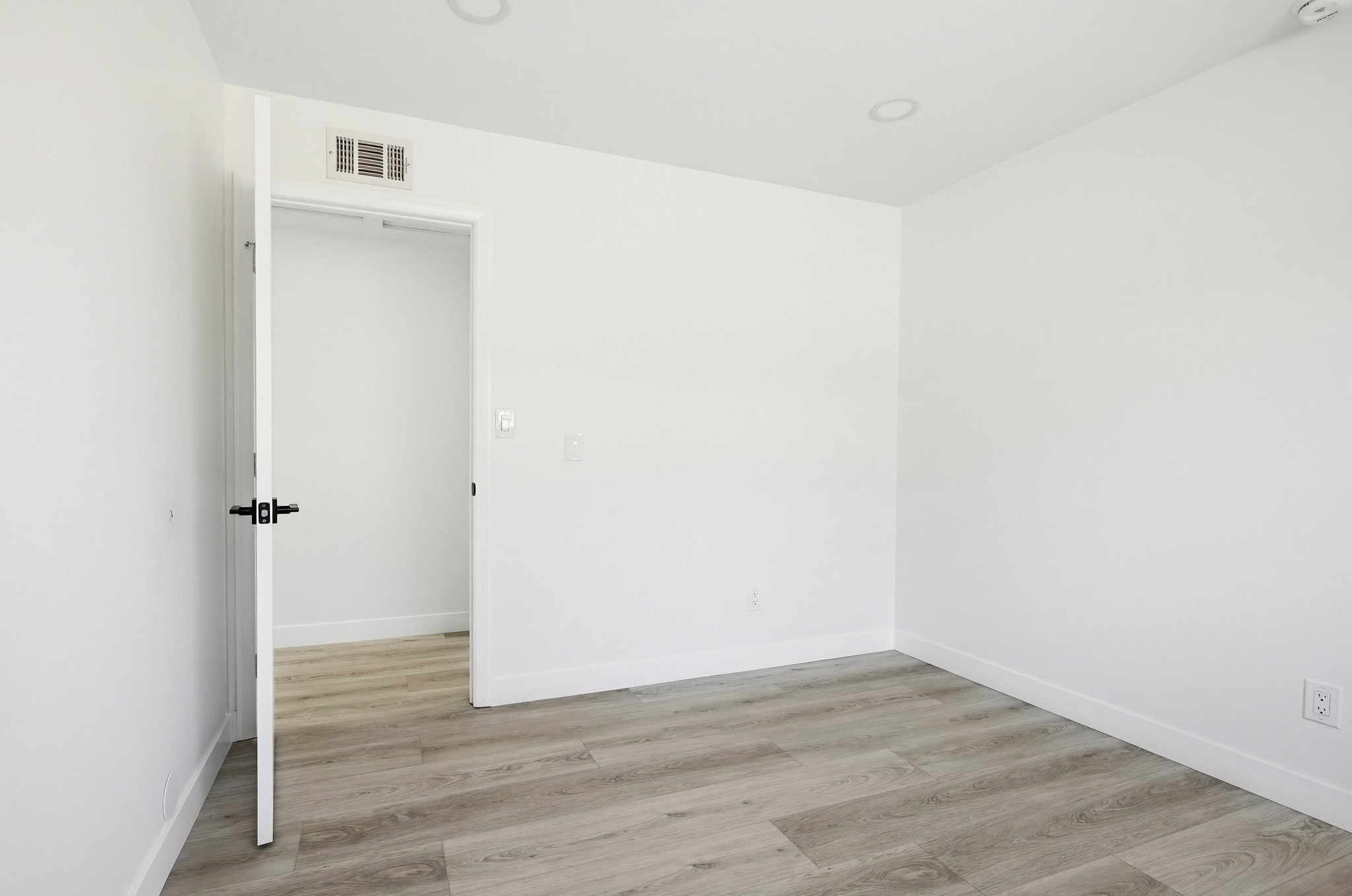 Virtual tour photo 48 of 64 for 25342 Via De Anza