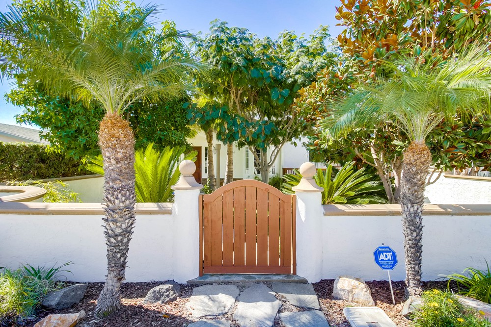 Virtual tour photo 5 of 119 for 2536 Erie St