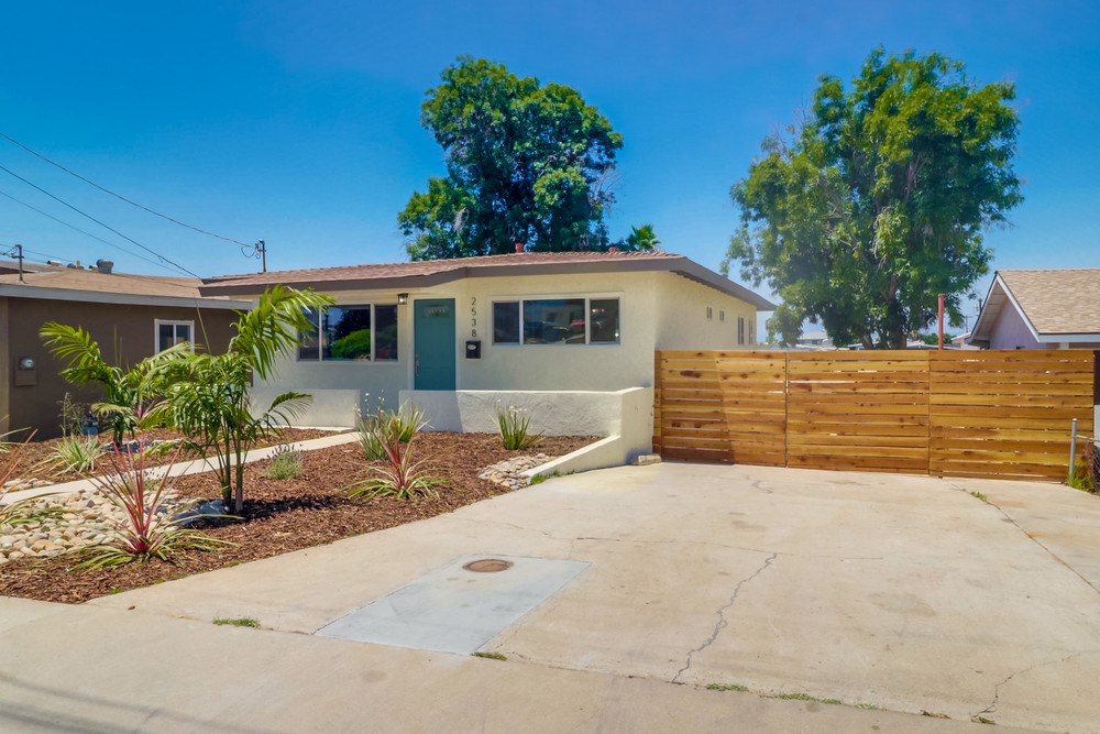 Virtual tour photo 4 of 59 for 2538 Calle Serena