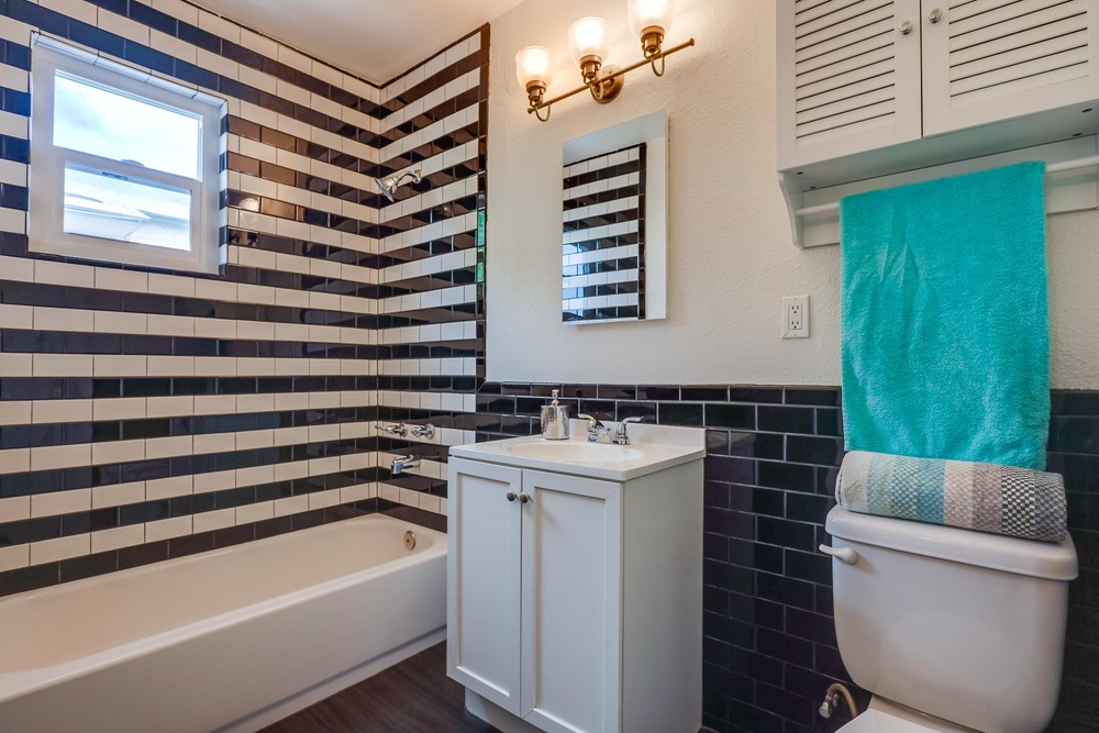 Virtual tour photo 13 of 21 for 2538 Fairmount Ave