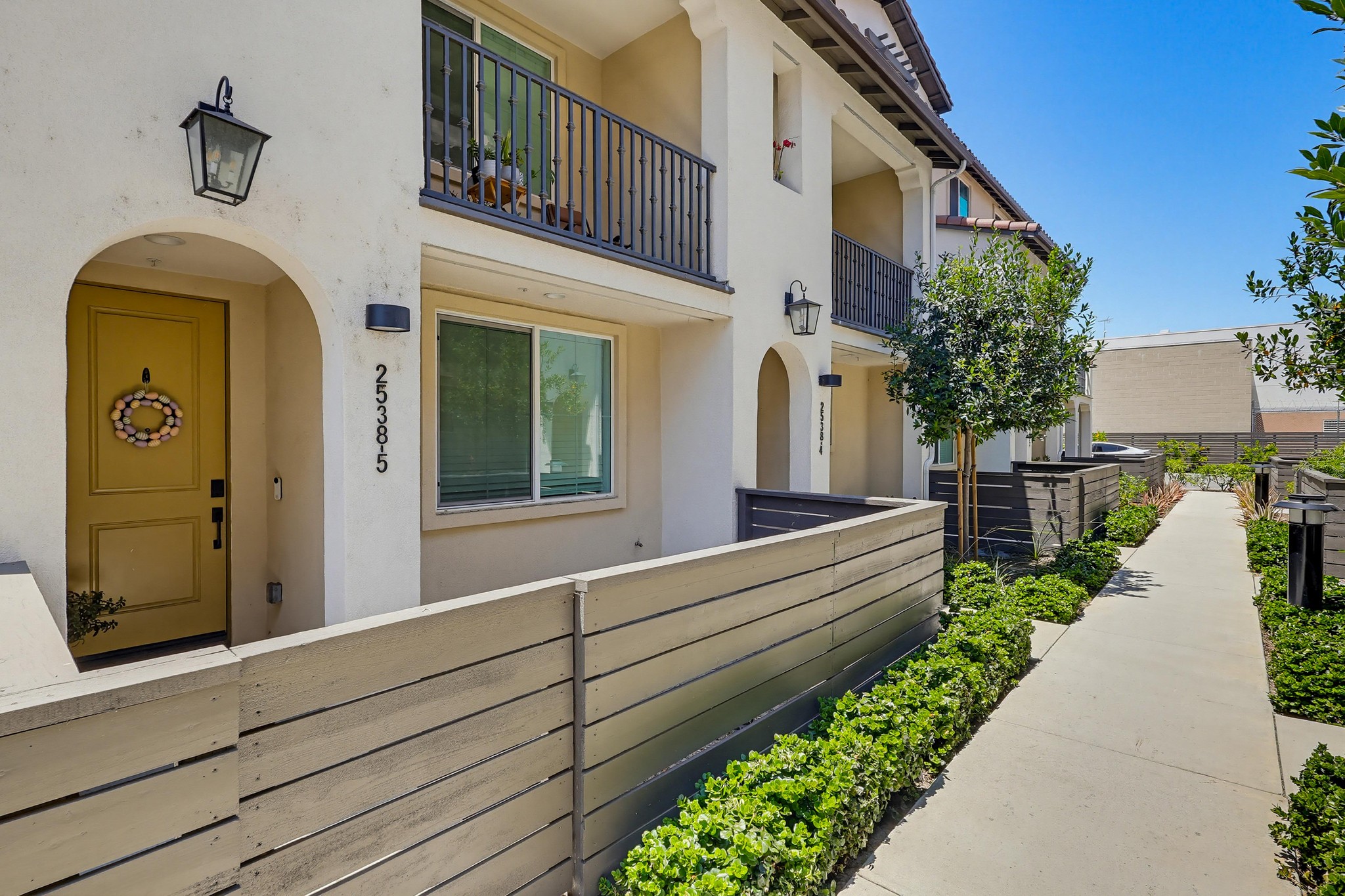 Virtual tour photo 4 of 61 for 2538 Valentina Wy #5
