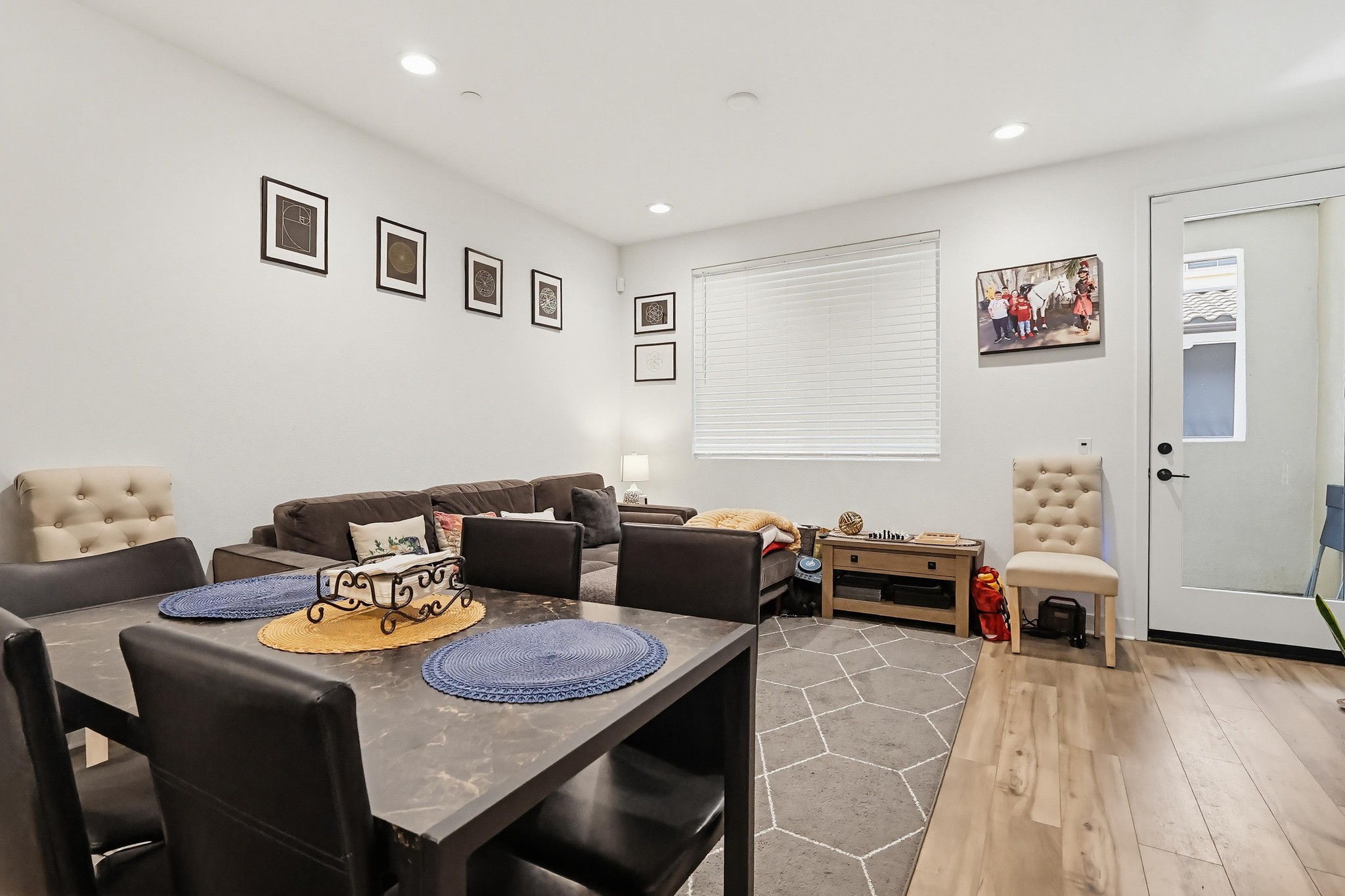 Virtual tour photo 12 of 61 for 2538 Valentina Wy #5