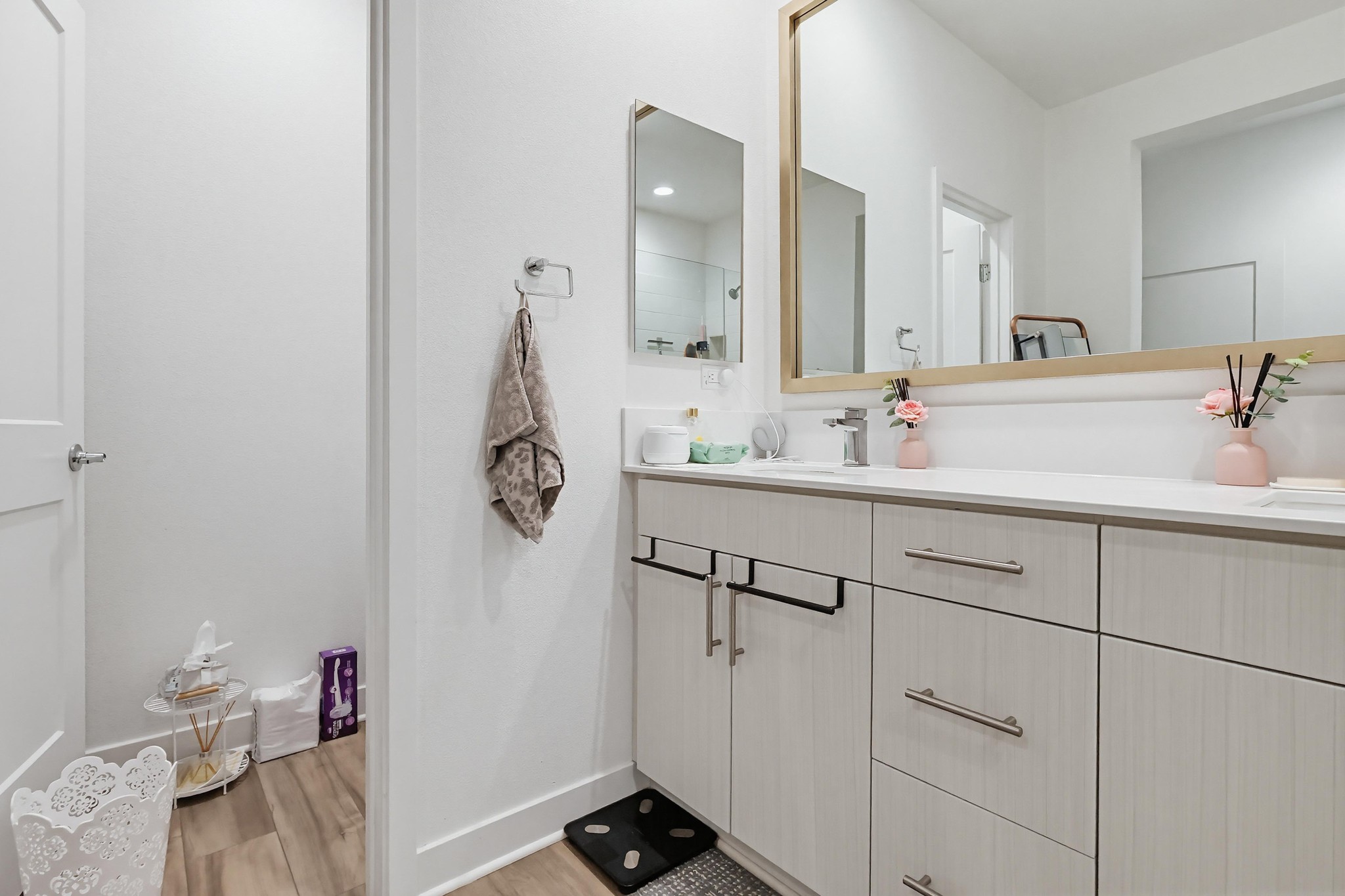 Virtual tour photo 40 of 61 for 2538 Valentina Wy #5