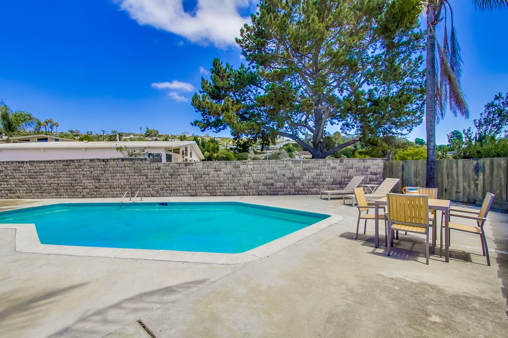 Virtual tour photo 34 of 41 for 2539 Aster Street