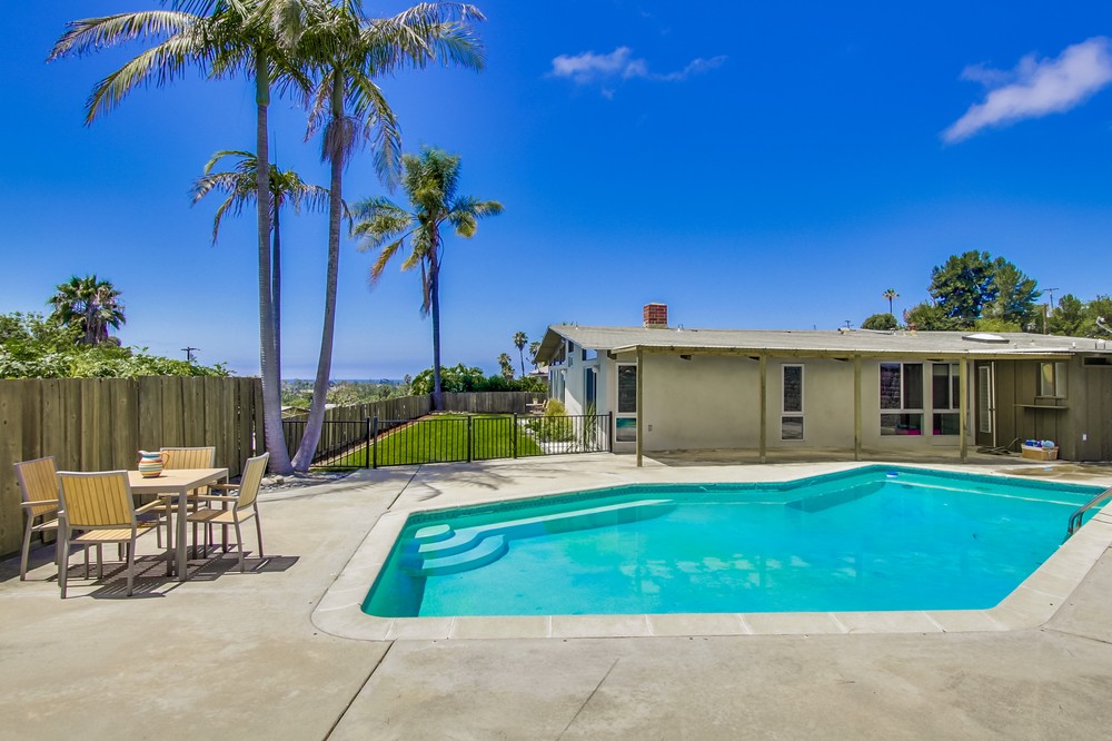 Virtual tour photo 37 of 41 for 2539 Aster Street