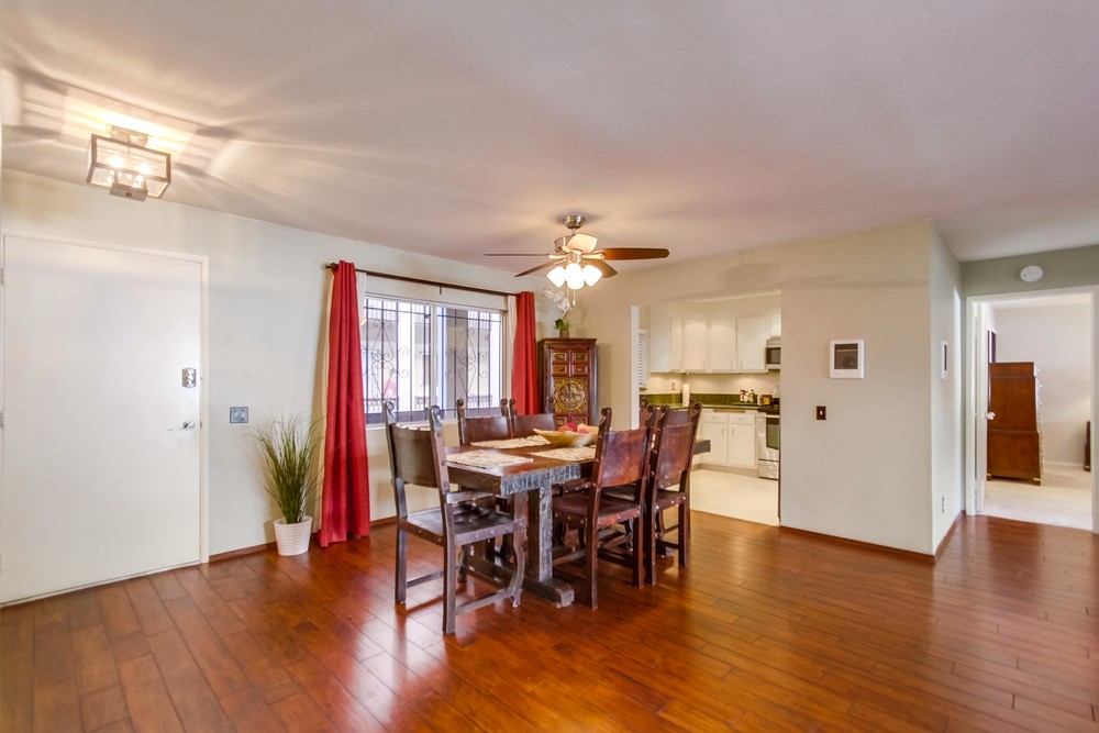 Virtual tour photo 5 of 44 for 2540 Clairemont Dr.