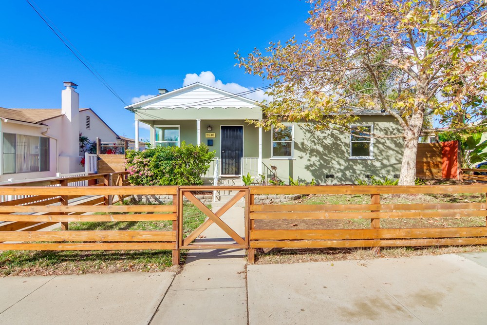 Virtual tour photo 1 of 26 for 2540 Commonwealth Ave