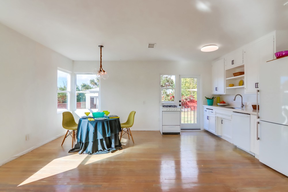 Virtual tour photo 10 of 26 for 2540 Commonwealth Ave