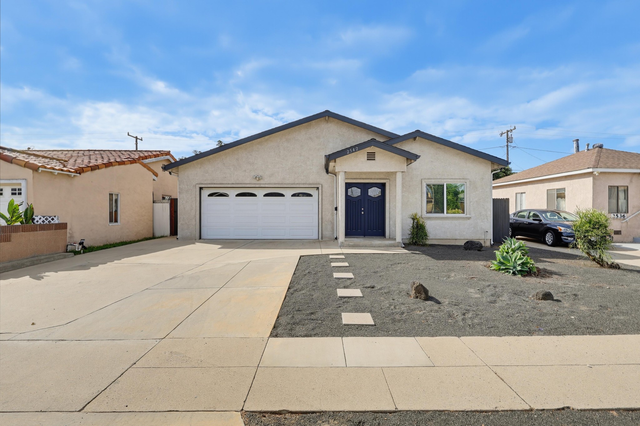 Virtual tour photo 1 of 74 for 2542 E Madison St