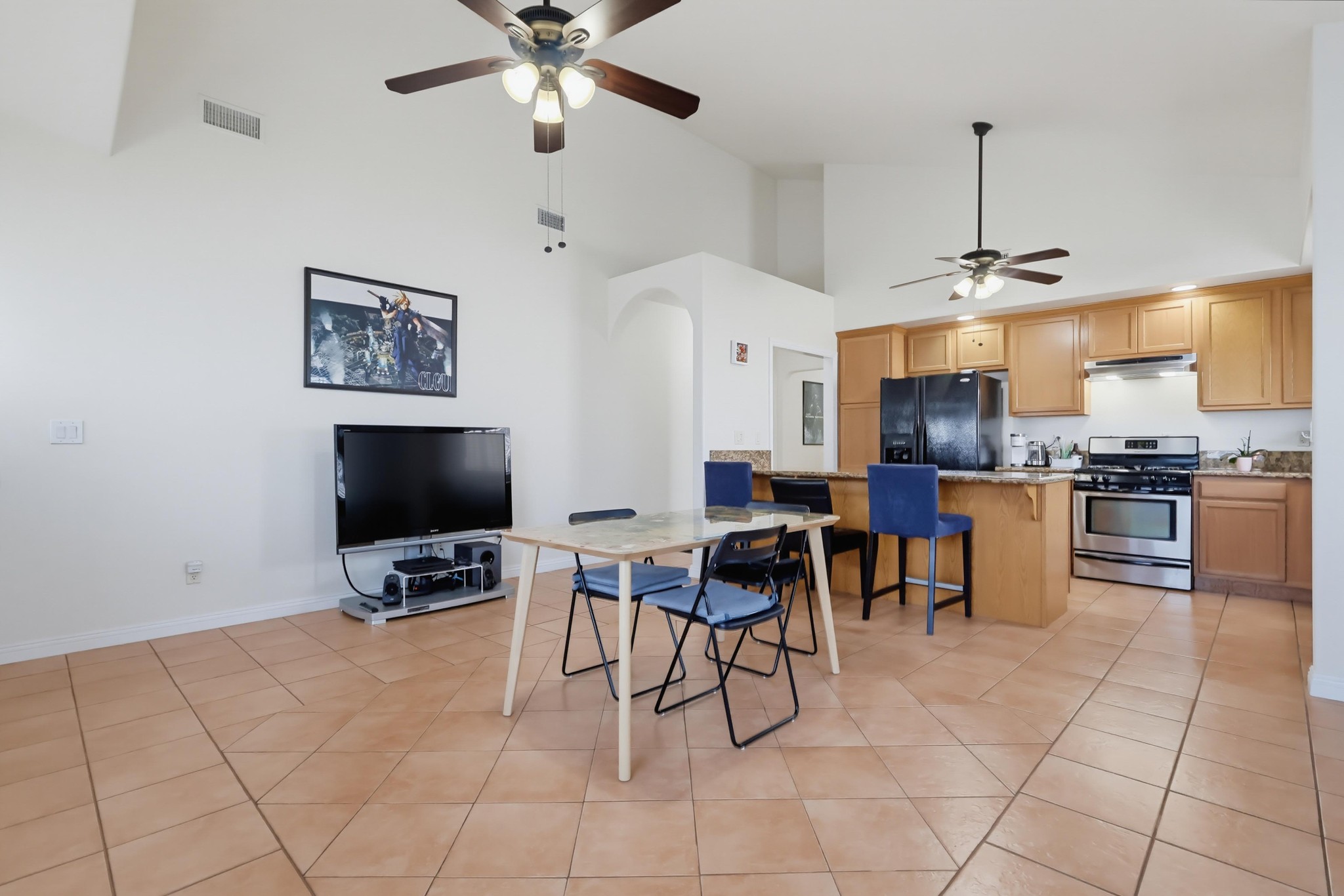 Virtual tour photo 11 of 74 for 2542 E Madison St