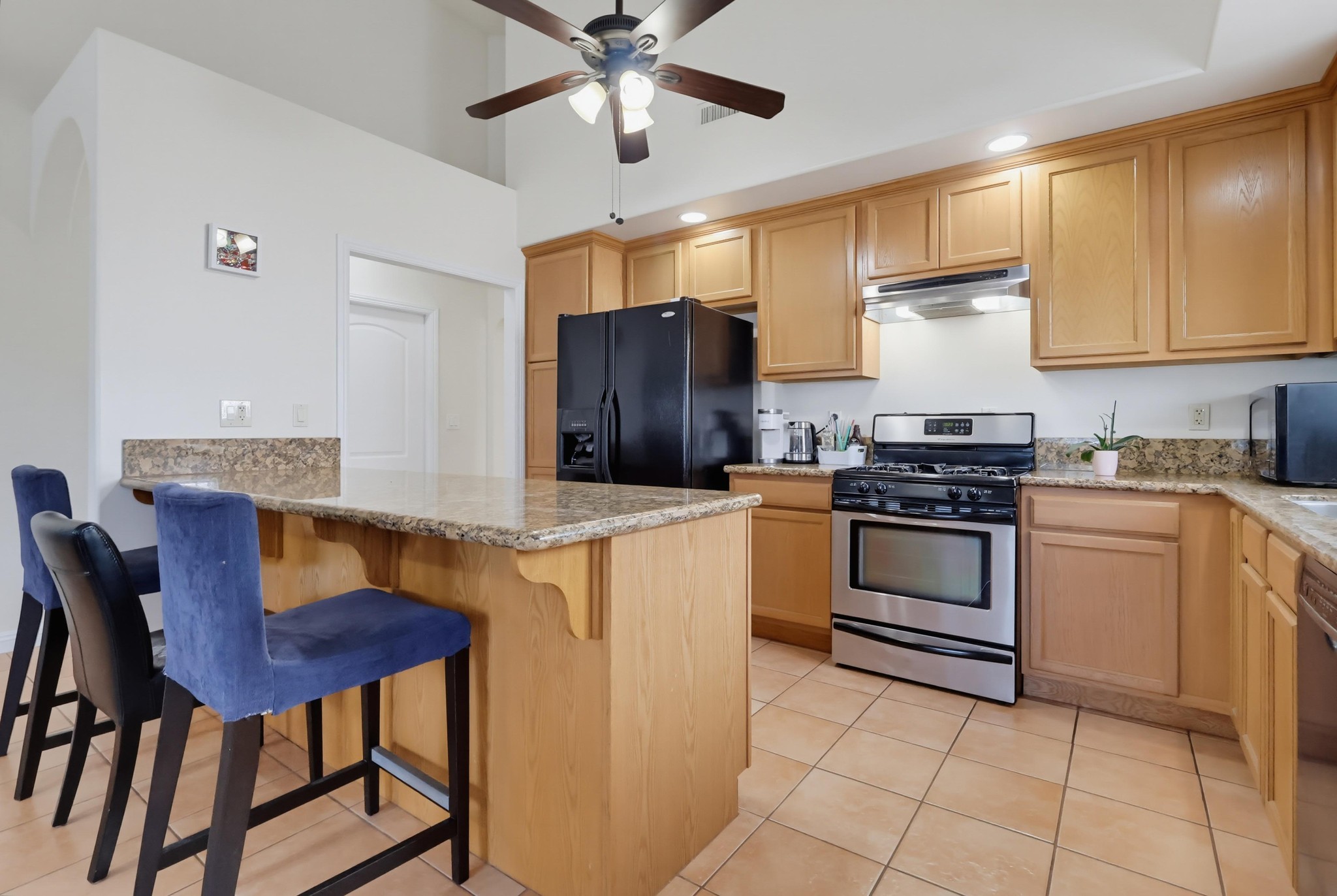 Virtual tour photo 18 of 74 for 2542 E Madison St