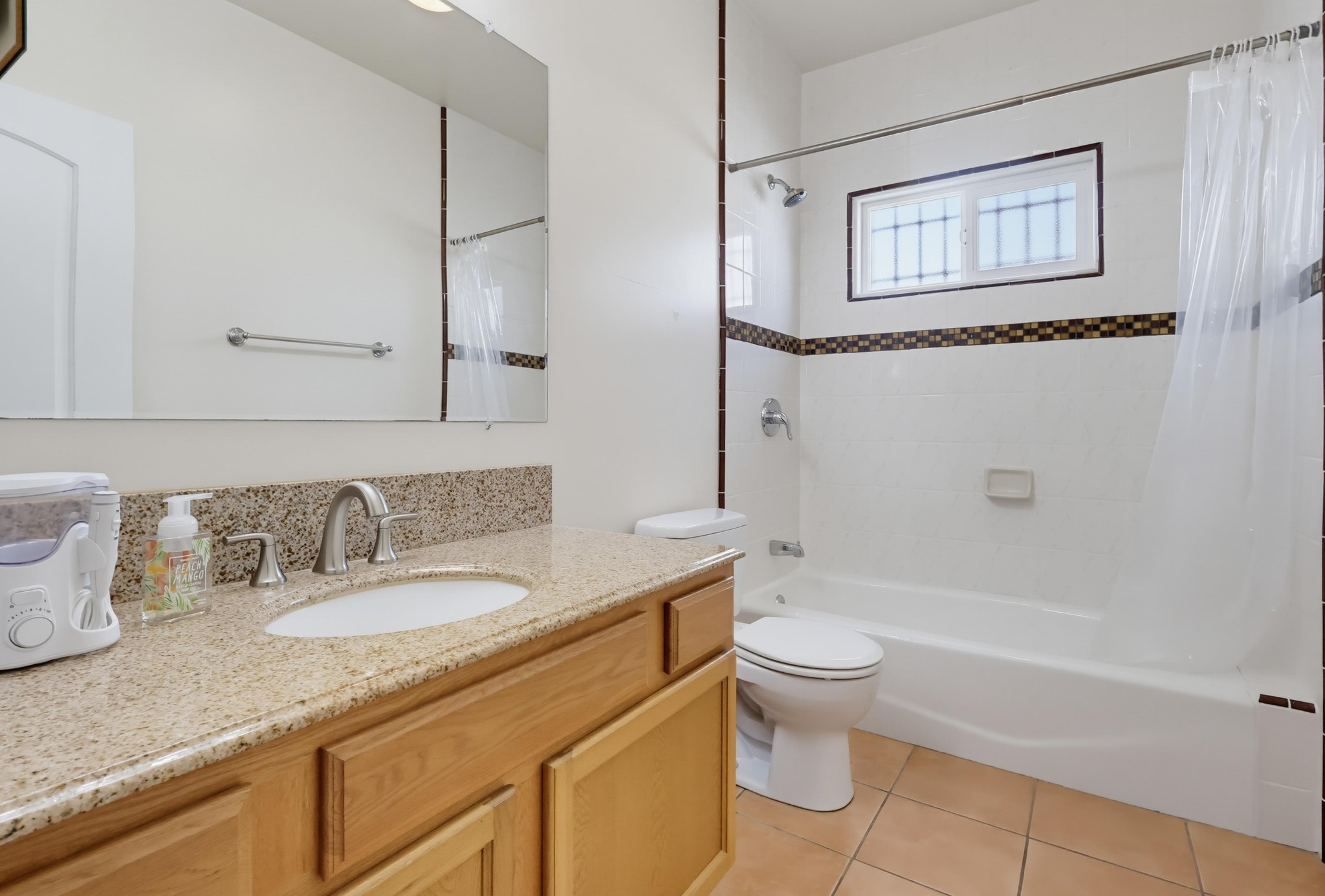 Virtual tour photo 27 of 74 for 2542 E Madison St