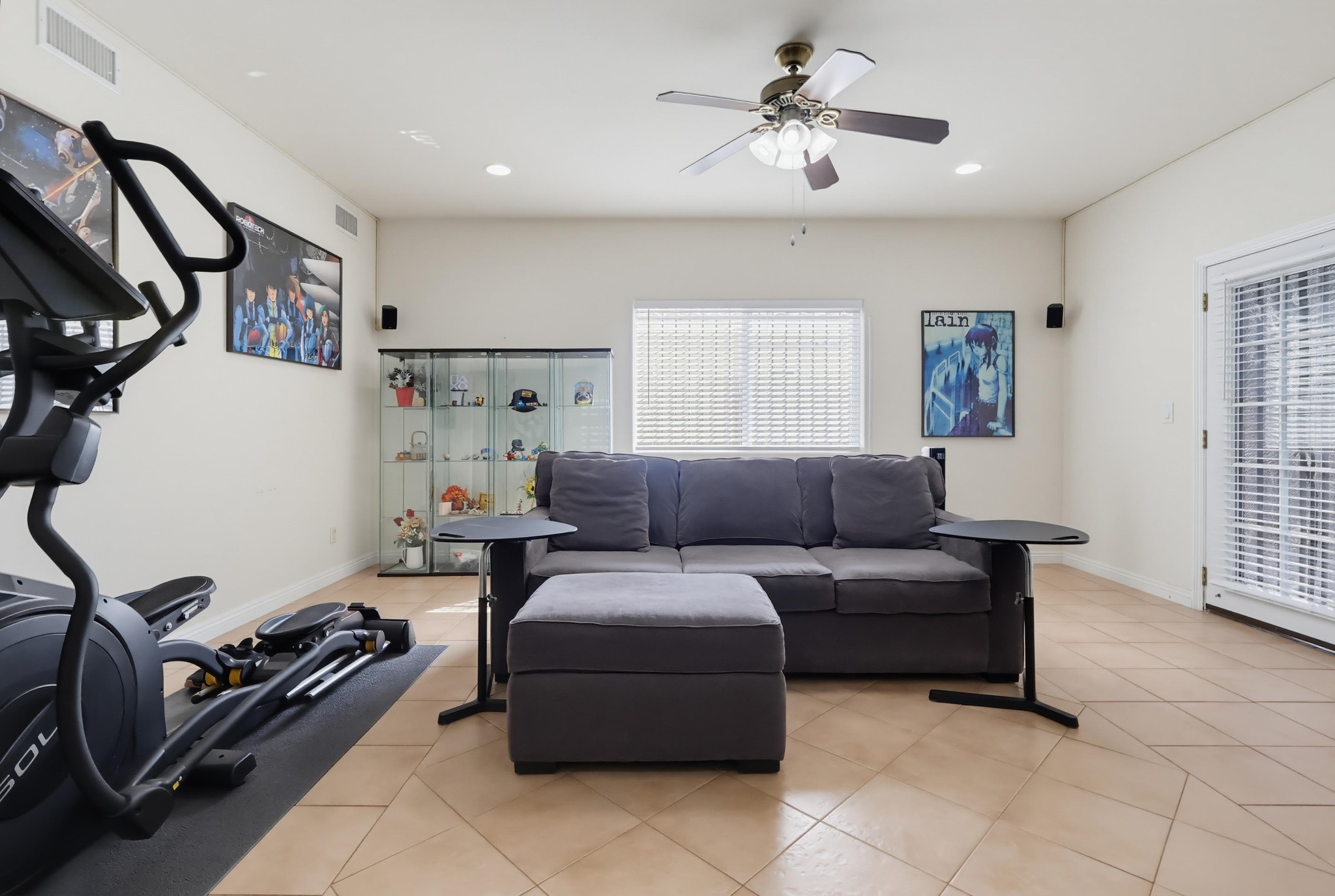 Virtual tour photo 30 of 74 for 2542 E Madison St
