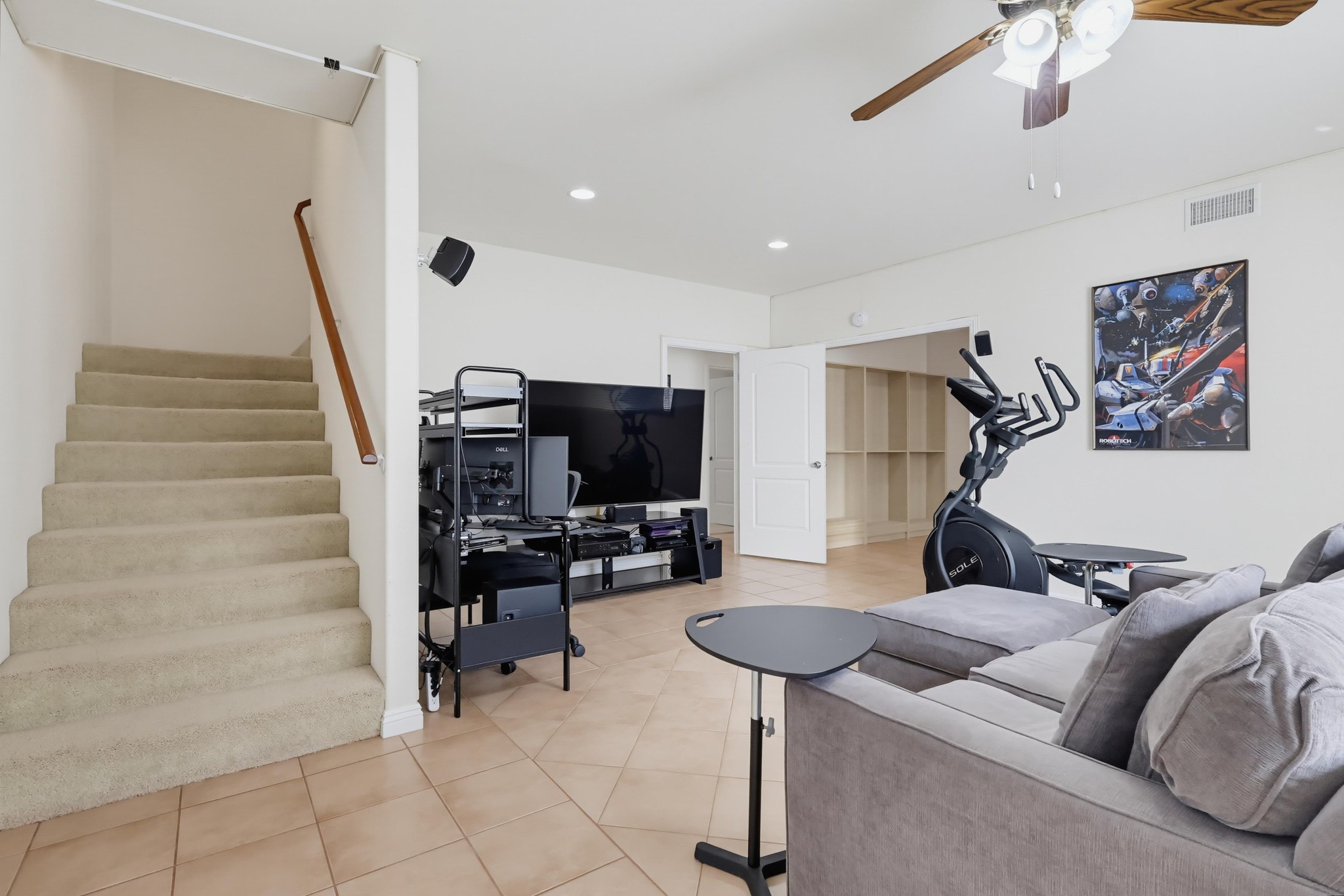 Virtual tour photo 32 of 74 for 2542 E Madison St