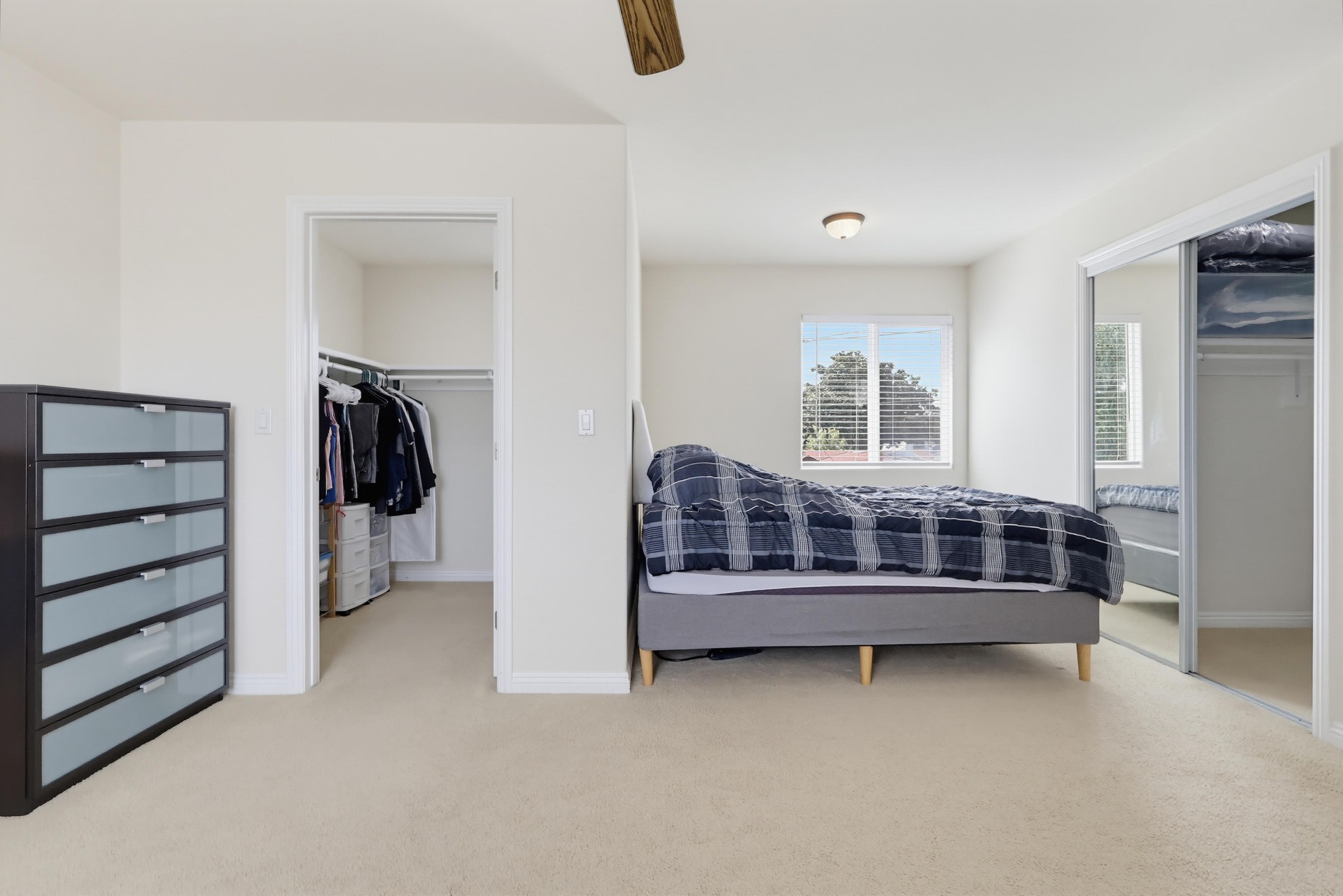 Virtual tour photo 53 of 74 for 2542 E Madison St