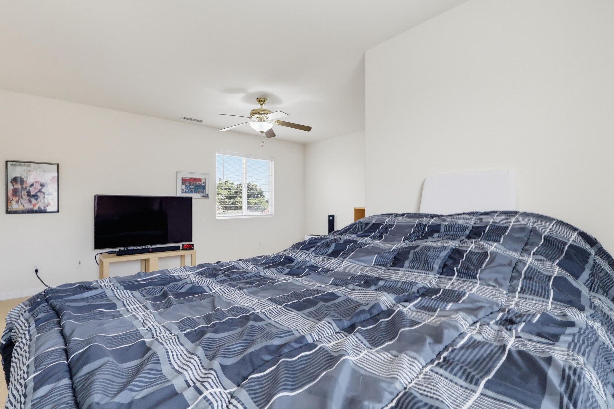 Virtual tour photo 58 of 74 for 2542 E Madison St