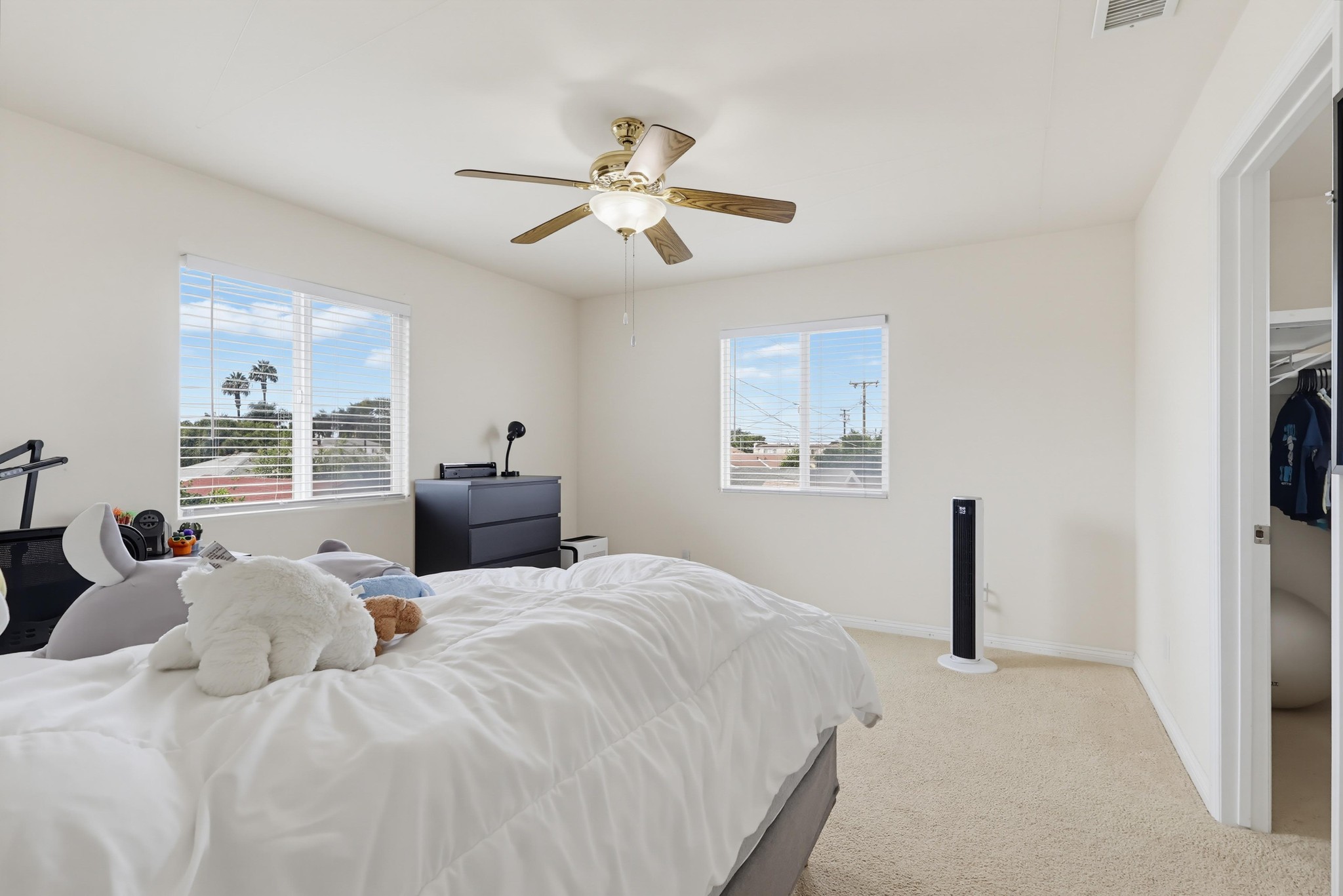 Virtual tour photo 60 of 74 for 2542 E Madison St