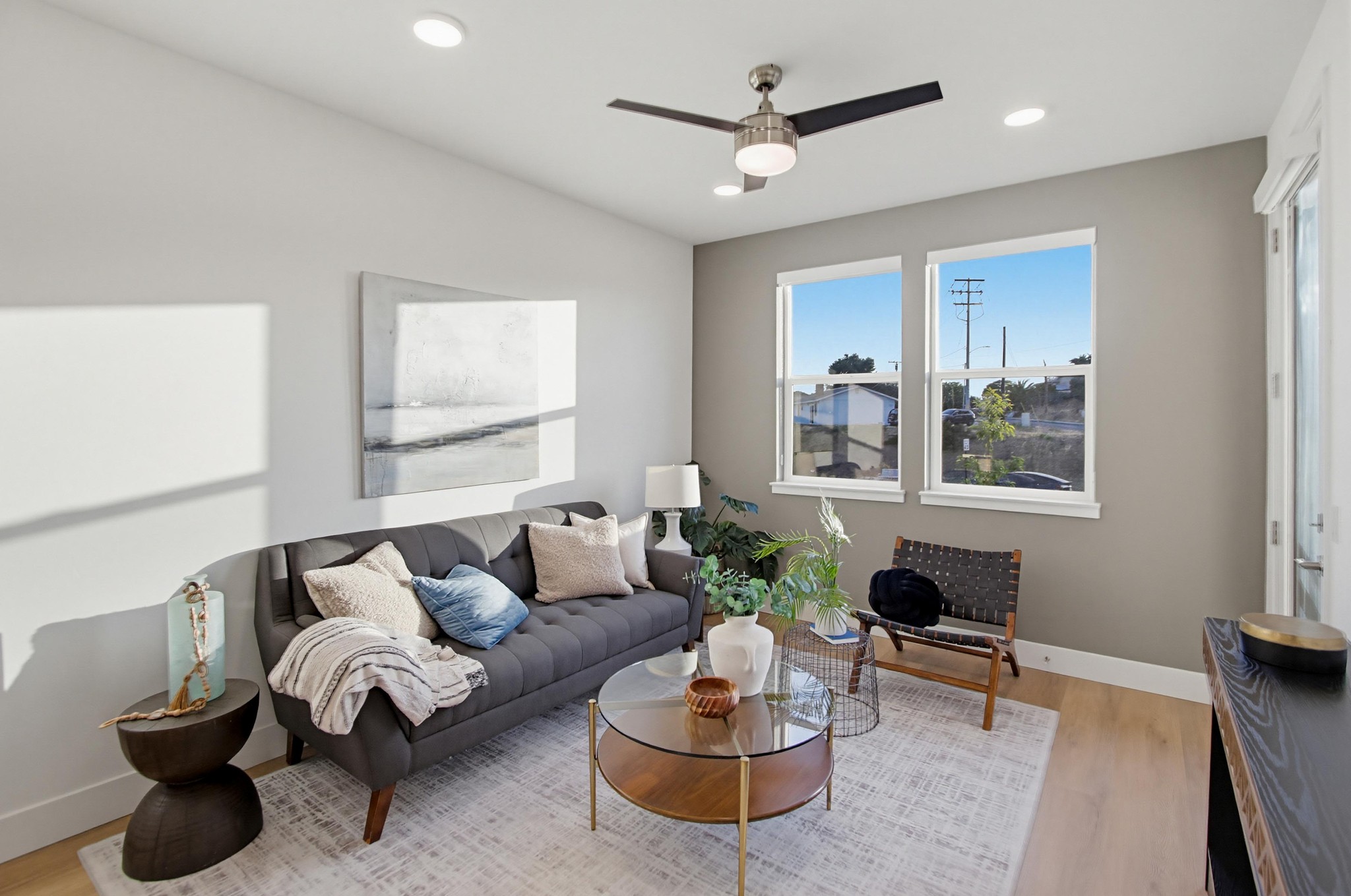 Virtual tour photo 11 of 25 for 2542 Ridgeway Dr #1209