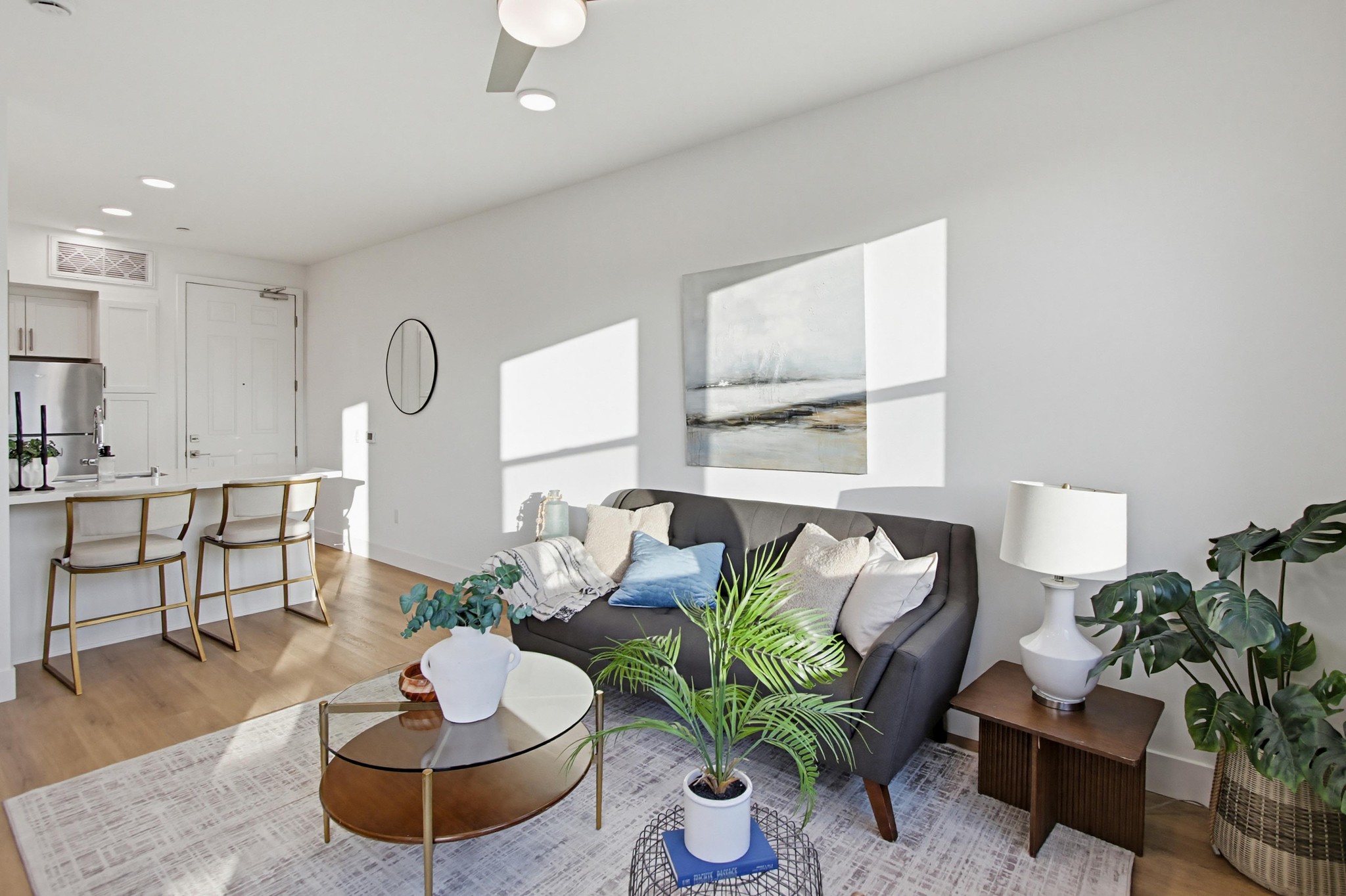 Virtual tour photo 12 of 25 for 2542 Ridgeway Dr #1209