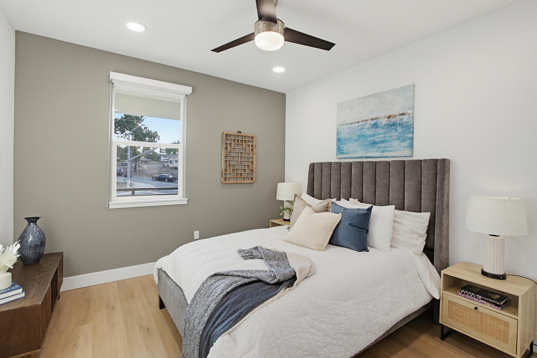 Virtual tour photo 14 of 25 for 2542 Ridgeway Dr #1209