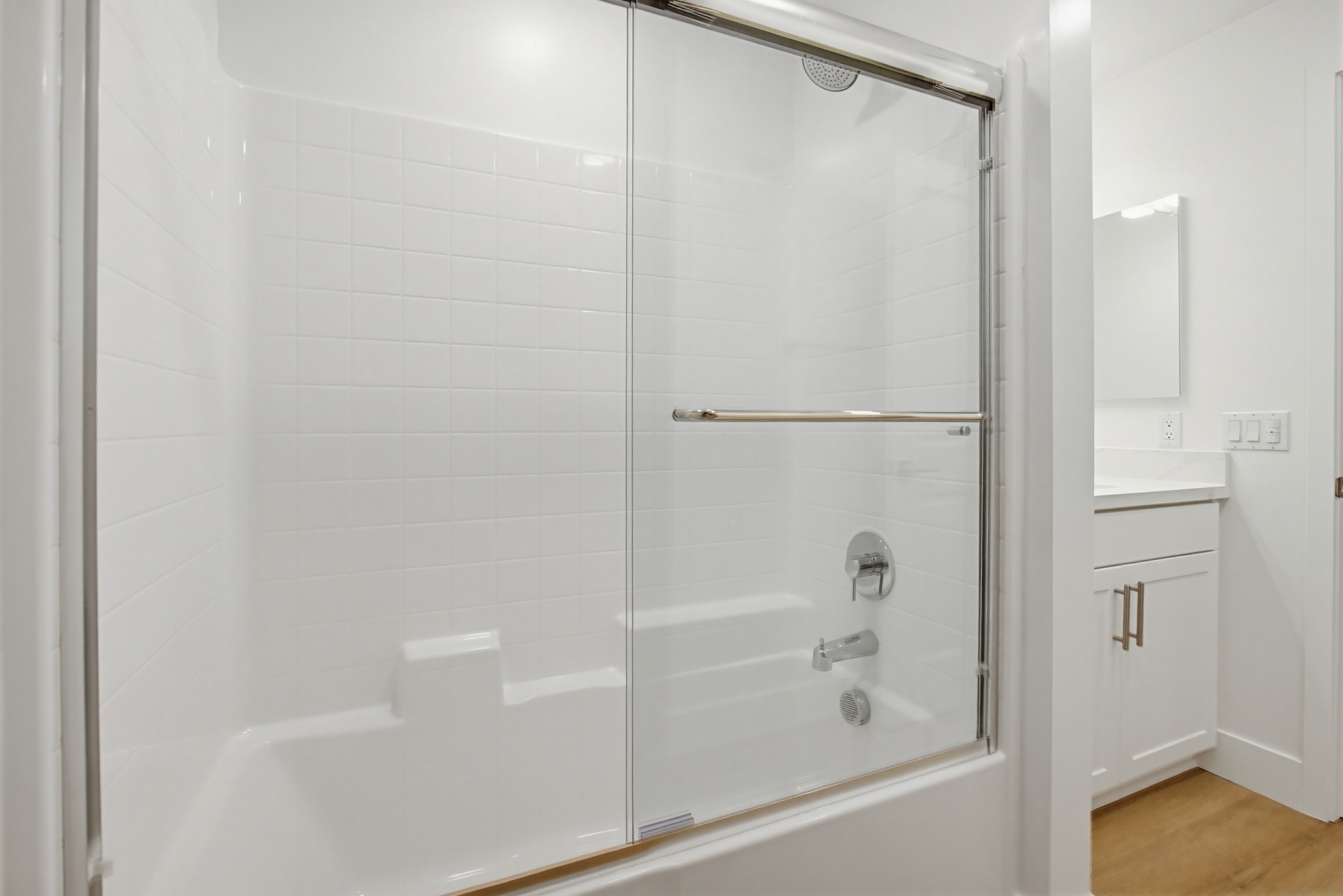Virtual tour photo 14 of 23 for 2542 Ridgeway Dr #1205