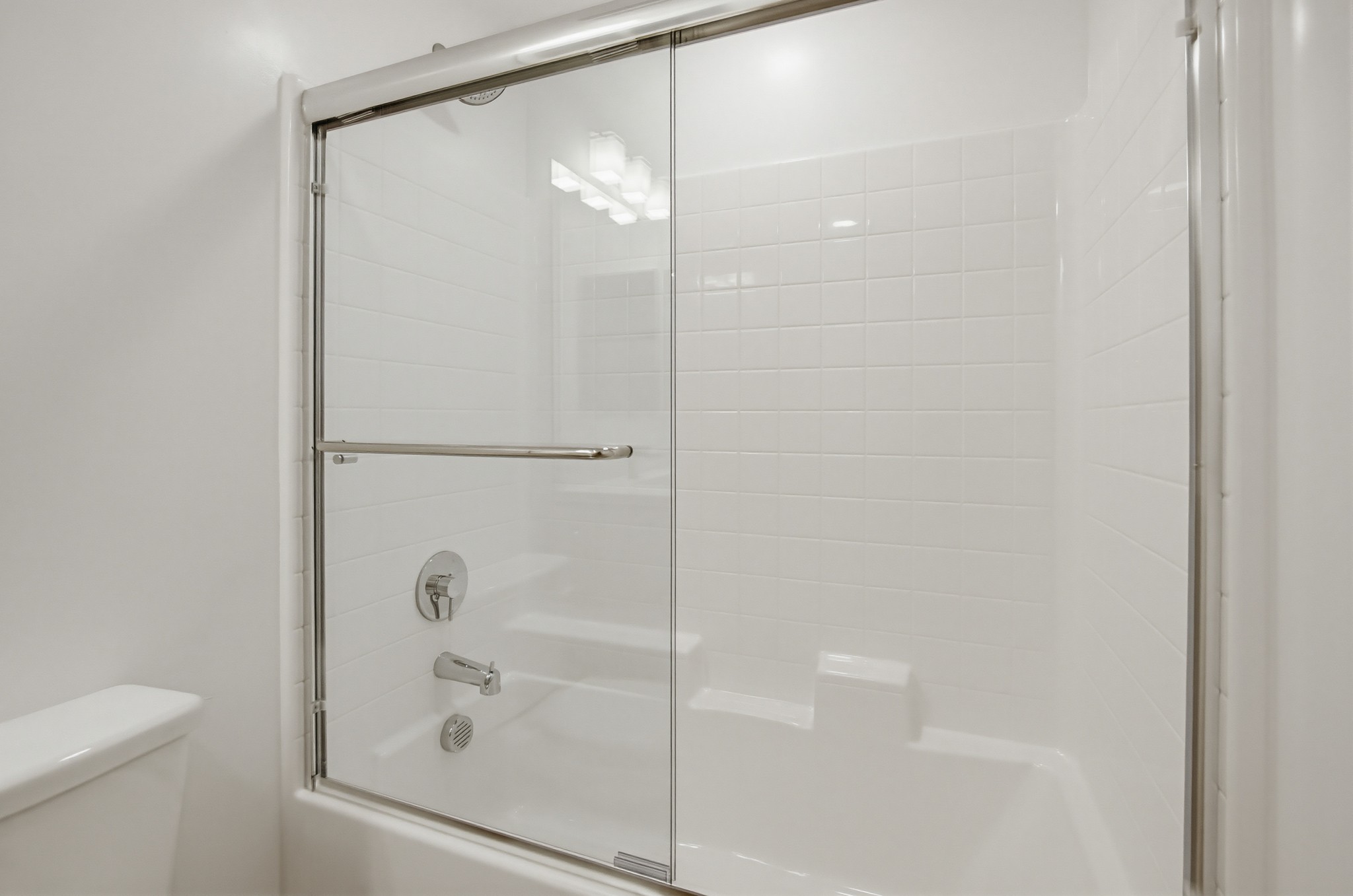 Virtual tour photo 23 of 23 for 2542 Ridgeway Dr #1205