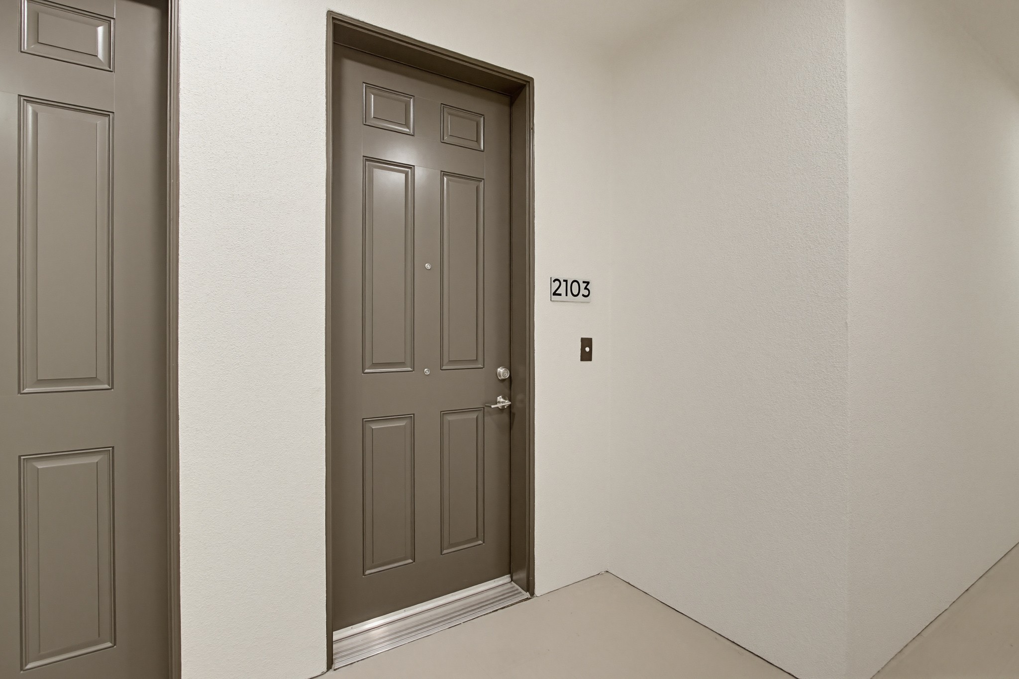 Virtual tour photo 1 of 108 for 2554 Ridgeway Dr #2103 and Common Areas