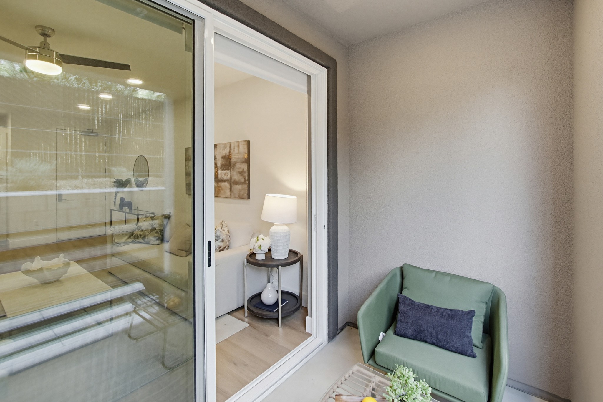 Virtual tour photo 15 of 108 for 2554 Ridgeway Dr #2103 and Common Areas