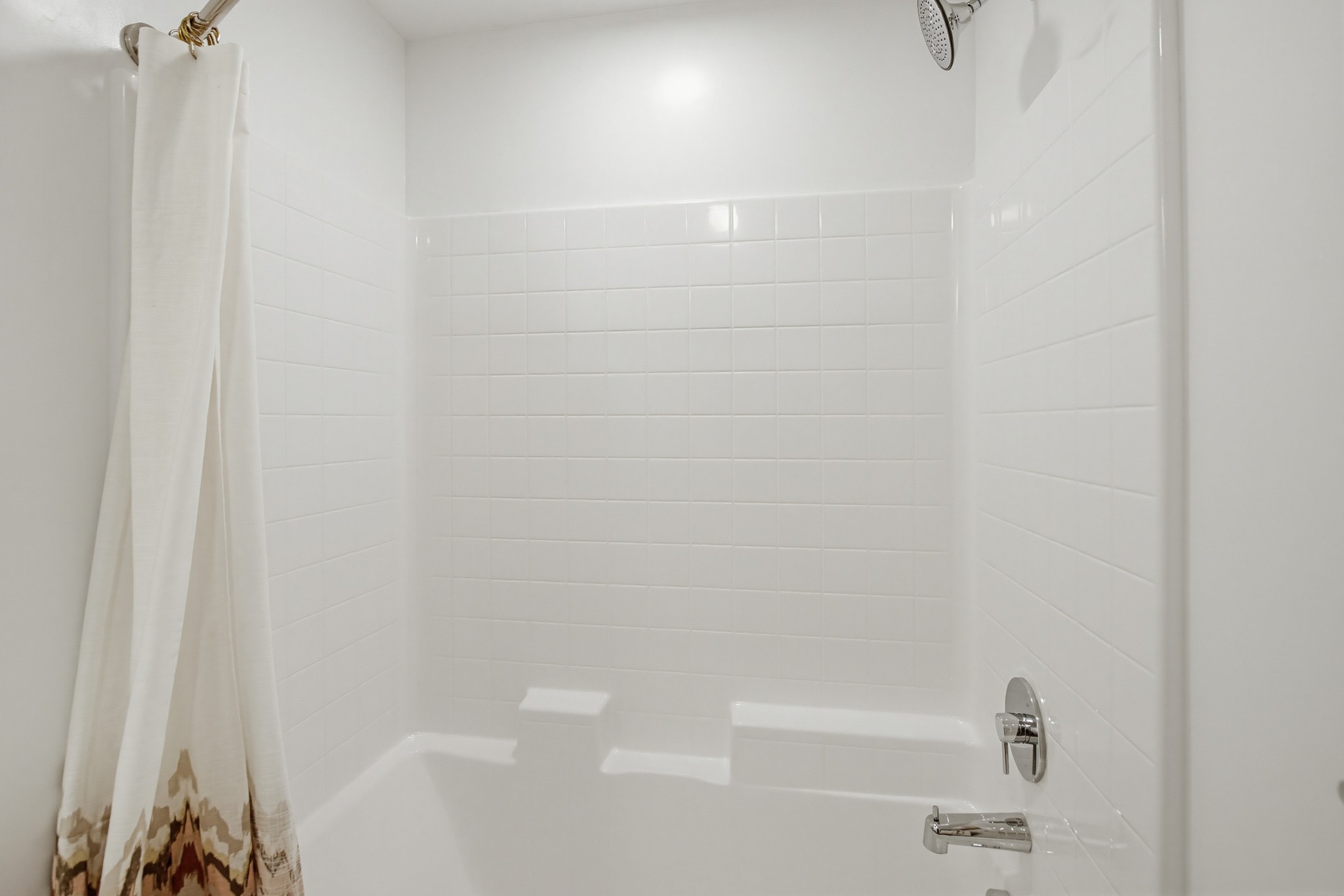Virtual tour photo 20 of 108 for 2554 Ridgeway Dr #2103 and Common Areas