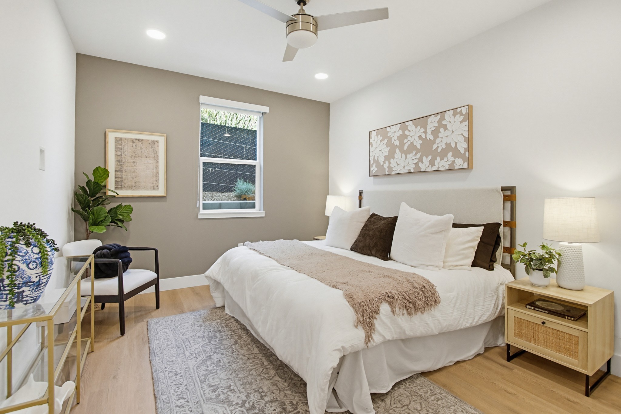 Virtual tour photo 21 of 108 for 2554 Ridgeway Dr #2103 and Common Areas