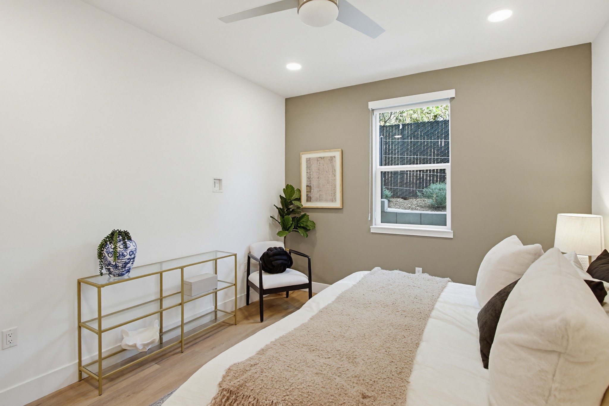 Virtual tour photo 22 of 108 for 2554 Ridgeway Dr #2103 and Common Areas