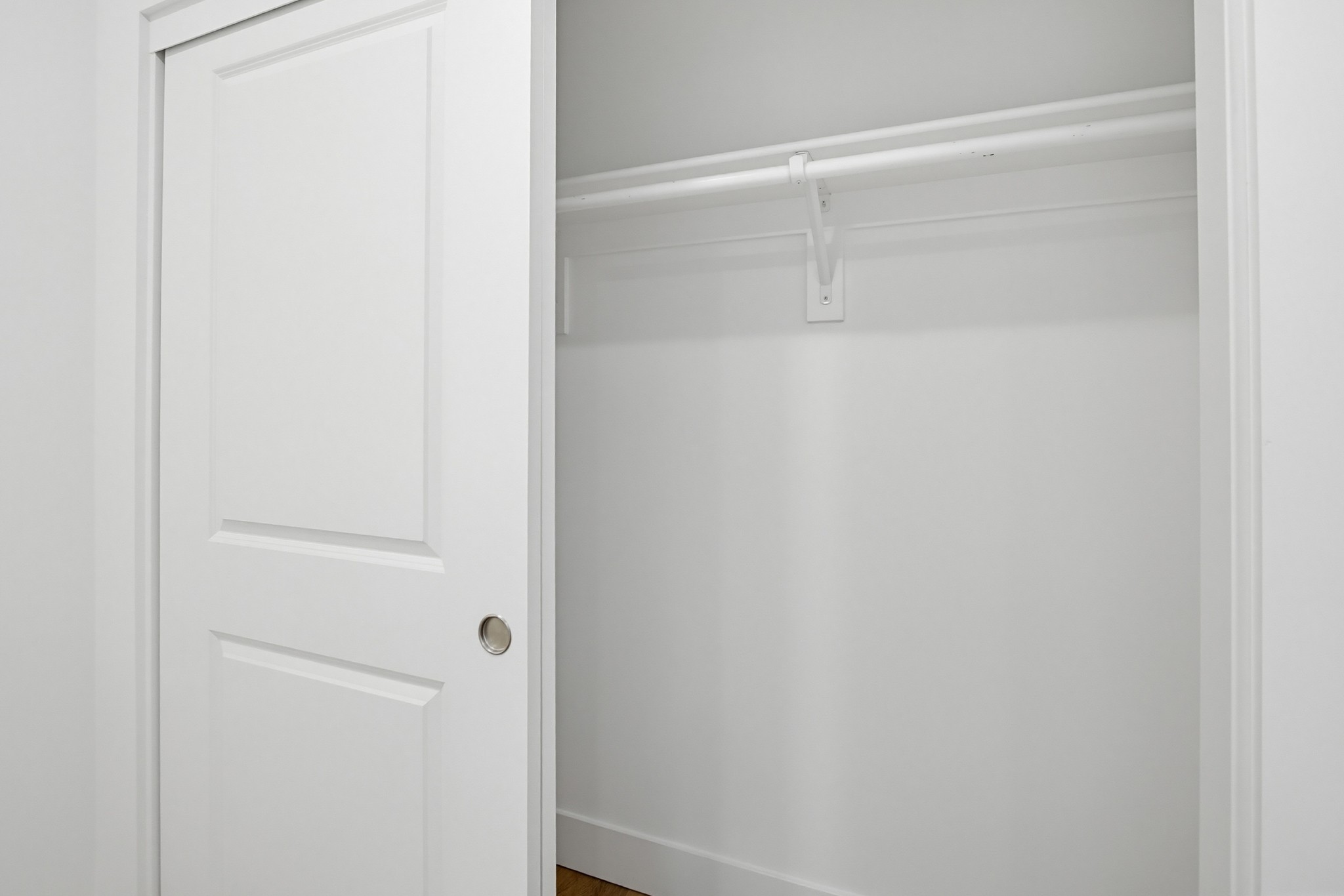Virtual tour photo 25 of 108 for 2554 Ridgeway Dr #2103 and Common Areas