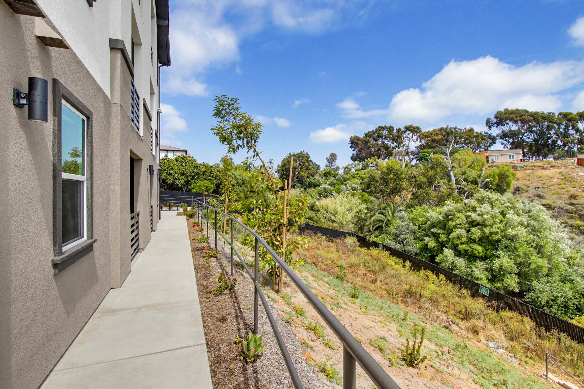Virtual tour photo 41 of 108 for 2554 Ridgeway Dr #2103 and Common Areas