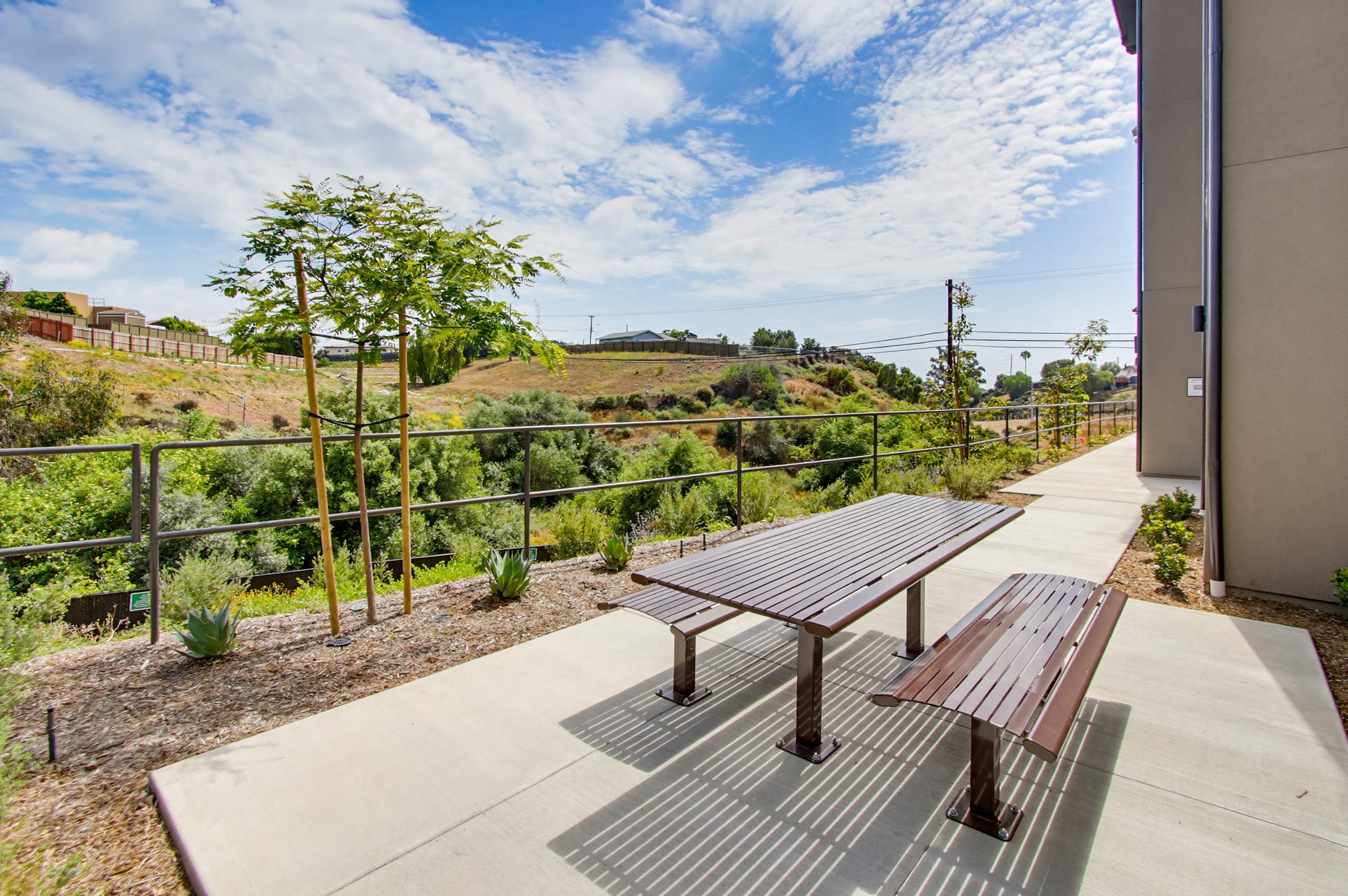 Virtual tour photo 44 of 108 for 2554 Ridgeway Dr #2103 and Common Areas