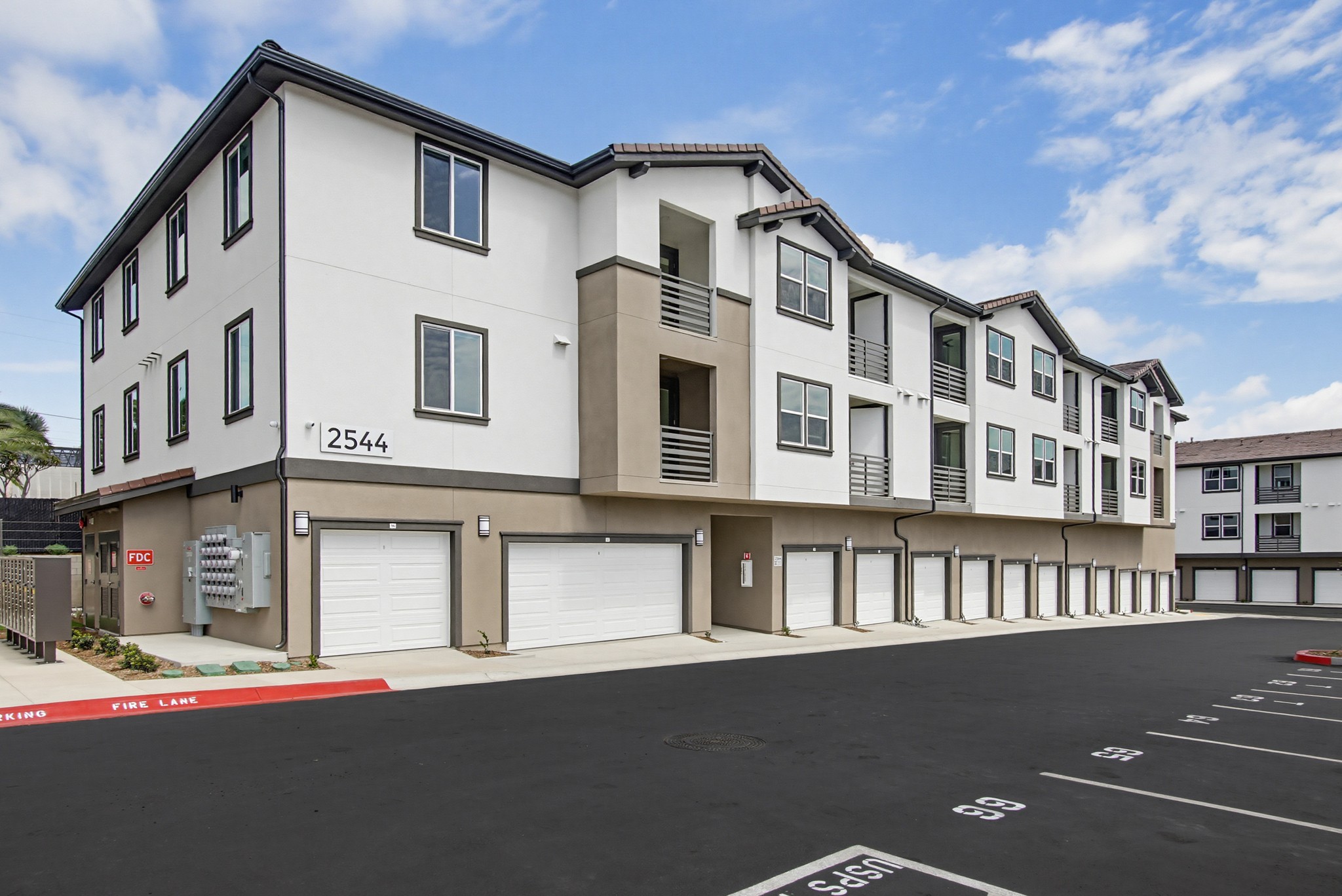 Virtual tour photo 51 of 108 for 2554 Ridgeway Dr #2103 and Common Areas