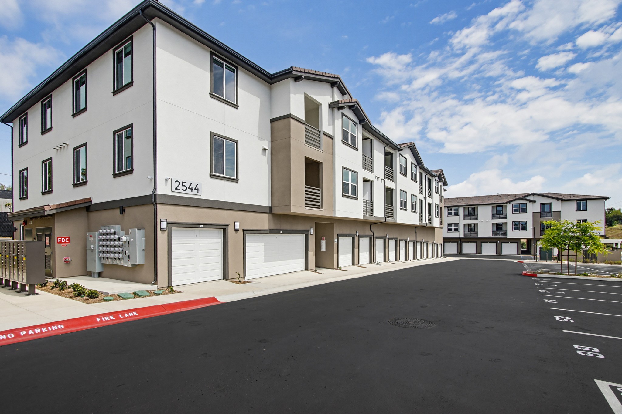Virtual tour photo 52 of 108 for 2554 Ridgeway Dr #2103 and Common Areas