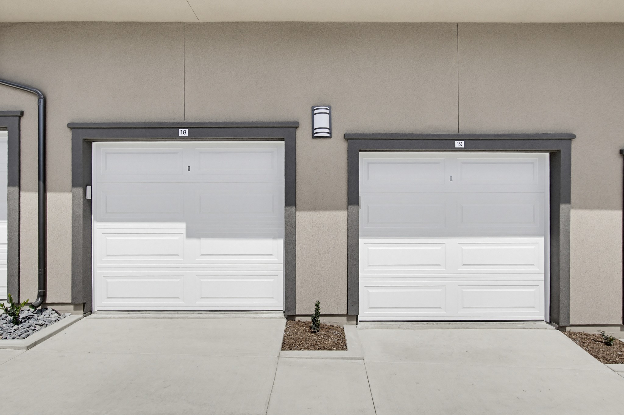 Virtual tour photo 66 of 108 for 2554 Ridgeway Dr #2103 and Common Areas