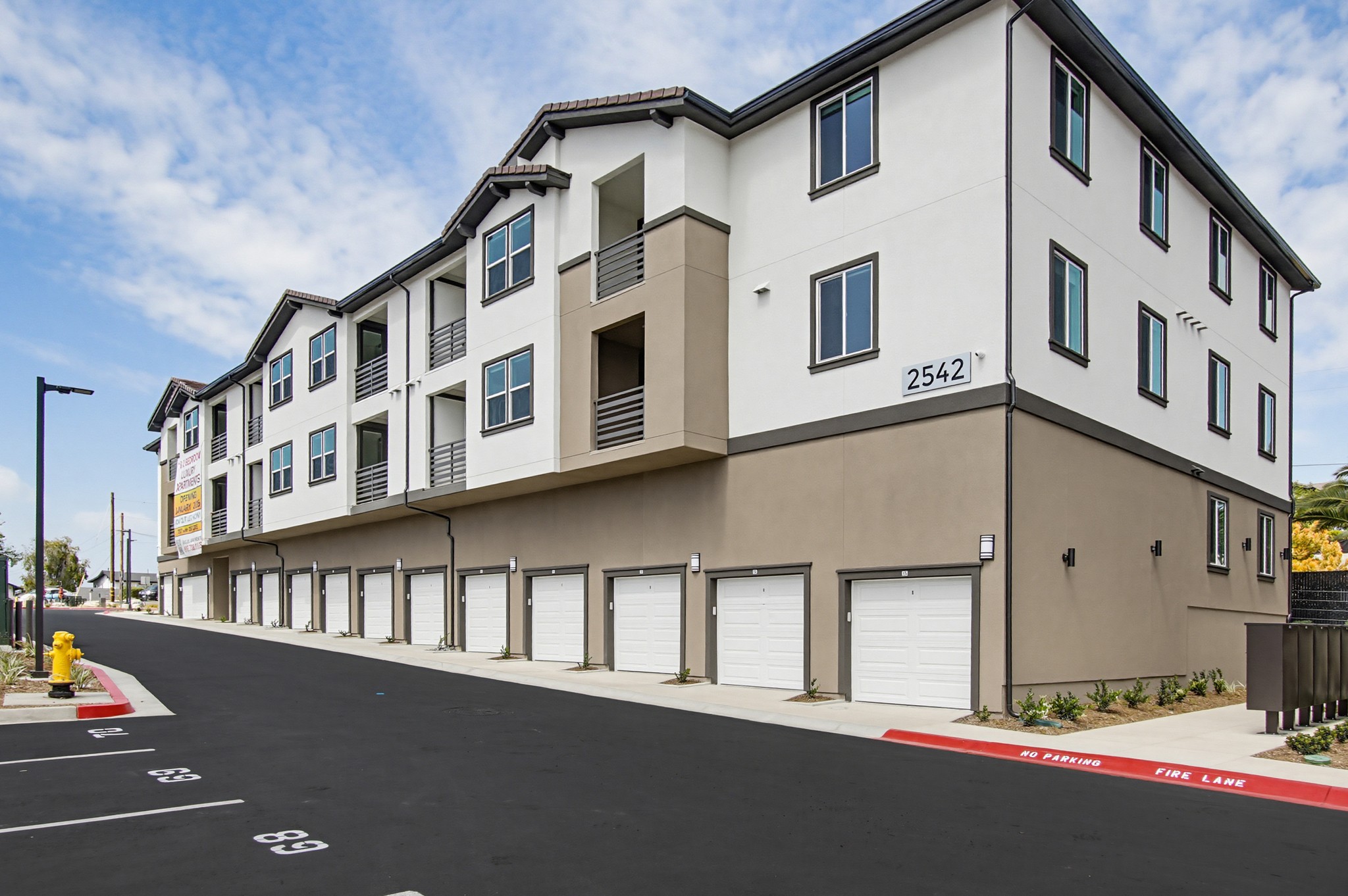 Virtual tour photo 70 of 108 for 2554 Ridgeway Dr #2103 and Common Areas