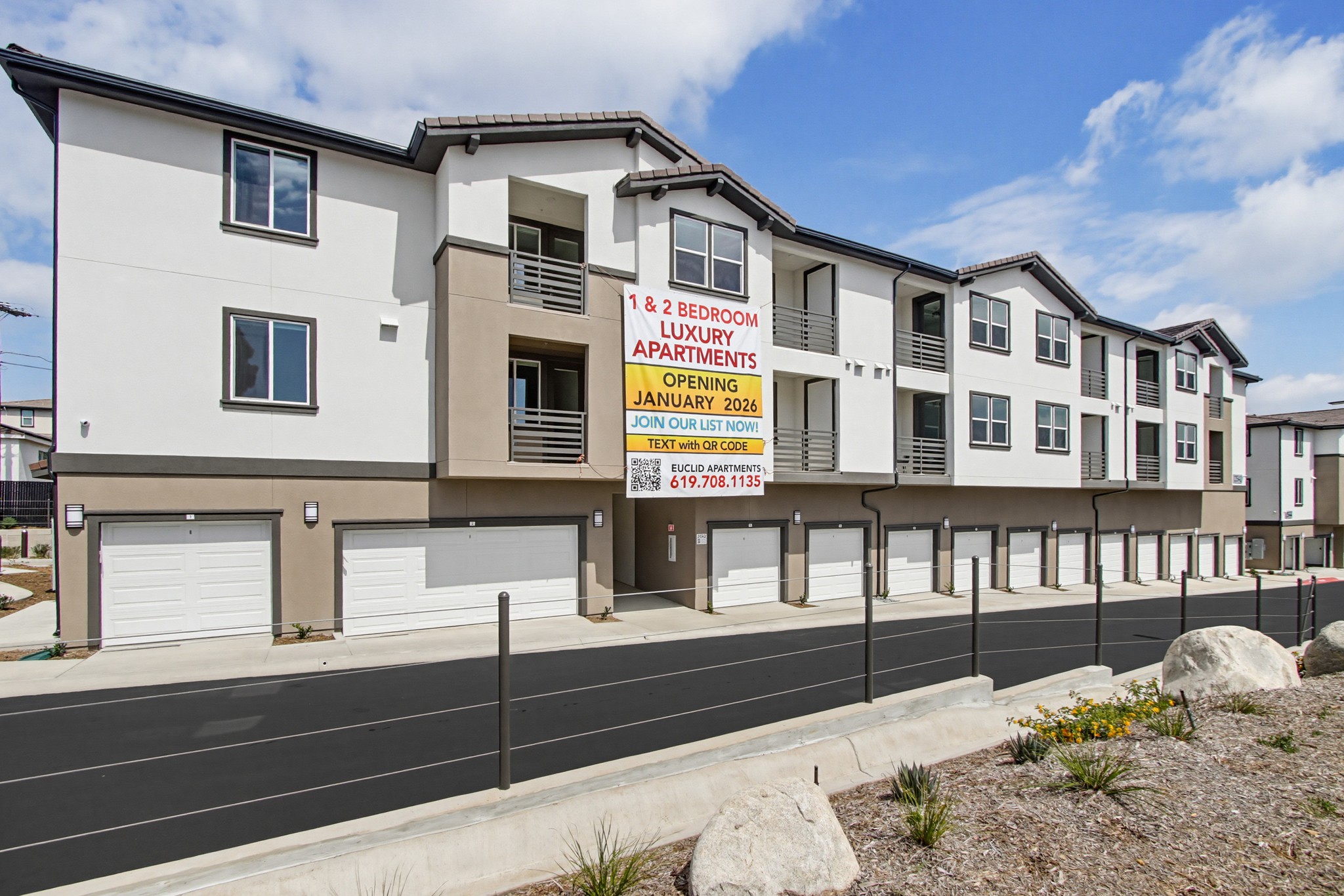 Virtual tour photo 76 of 108 for 2554 Ridgeway Dr #2103 and Common Areas