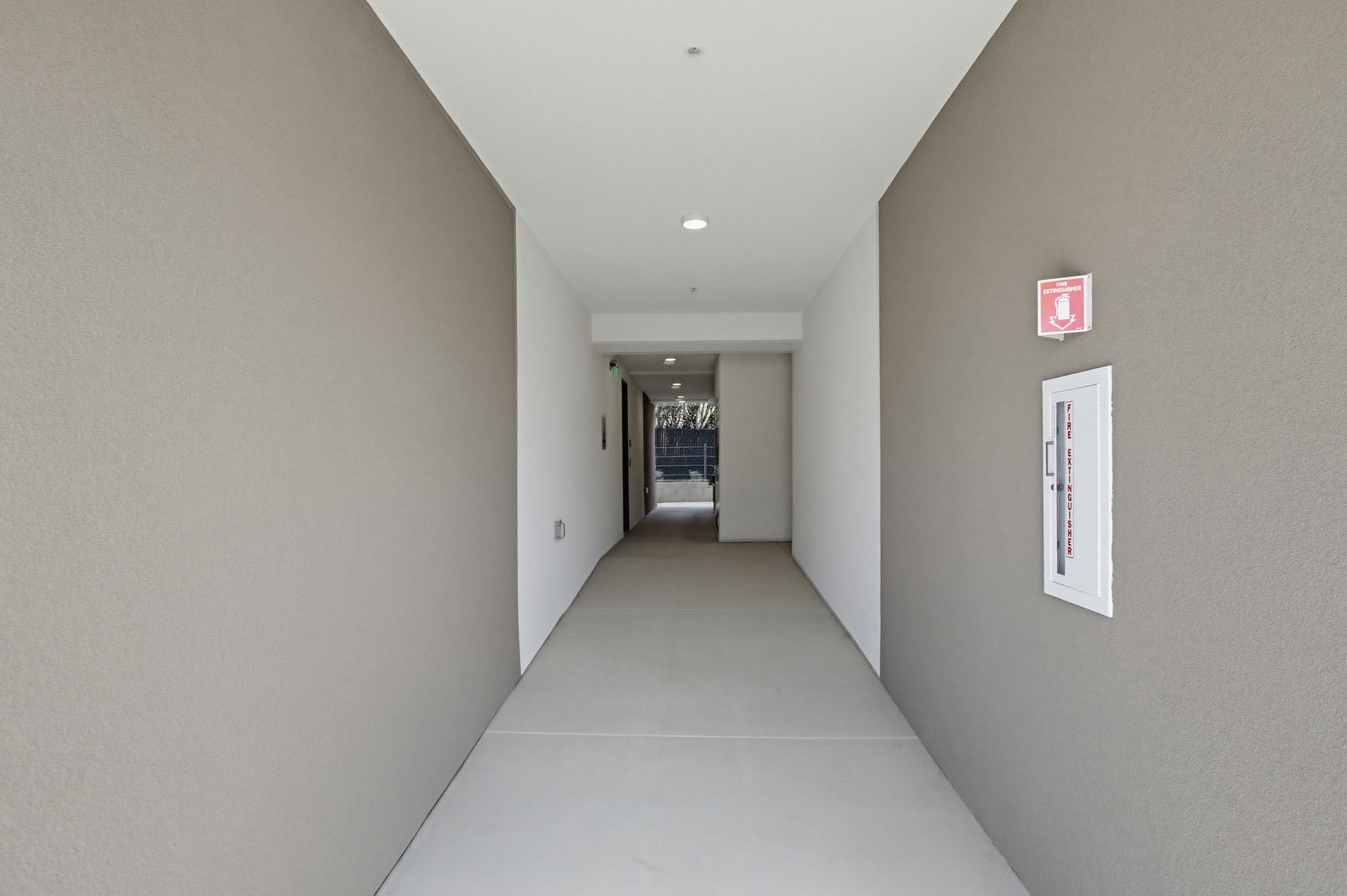 Virtual tour photo 84 of 108 for 2554 Ridgeway Dr #2103 and Common Areas