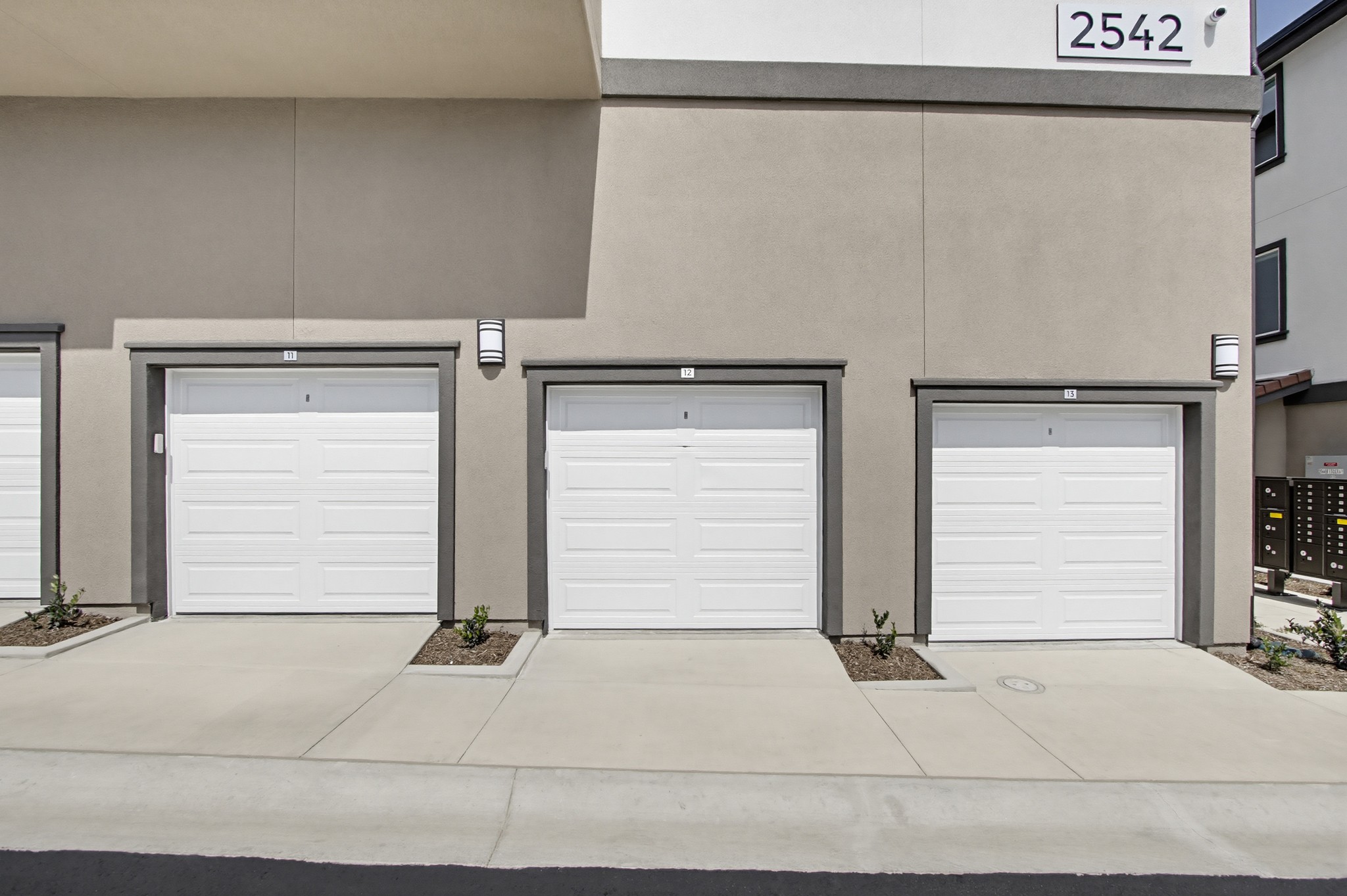 Virtual tour photo 90 of 108 for 2554 Ridgeway Dr #2103 and Common Areas