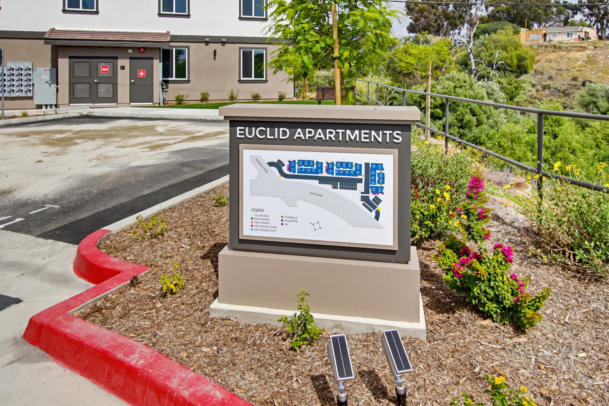 Virtual tour photo 96 of 108 for 2554 Ridgeway Dr #2103 and Common Areas