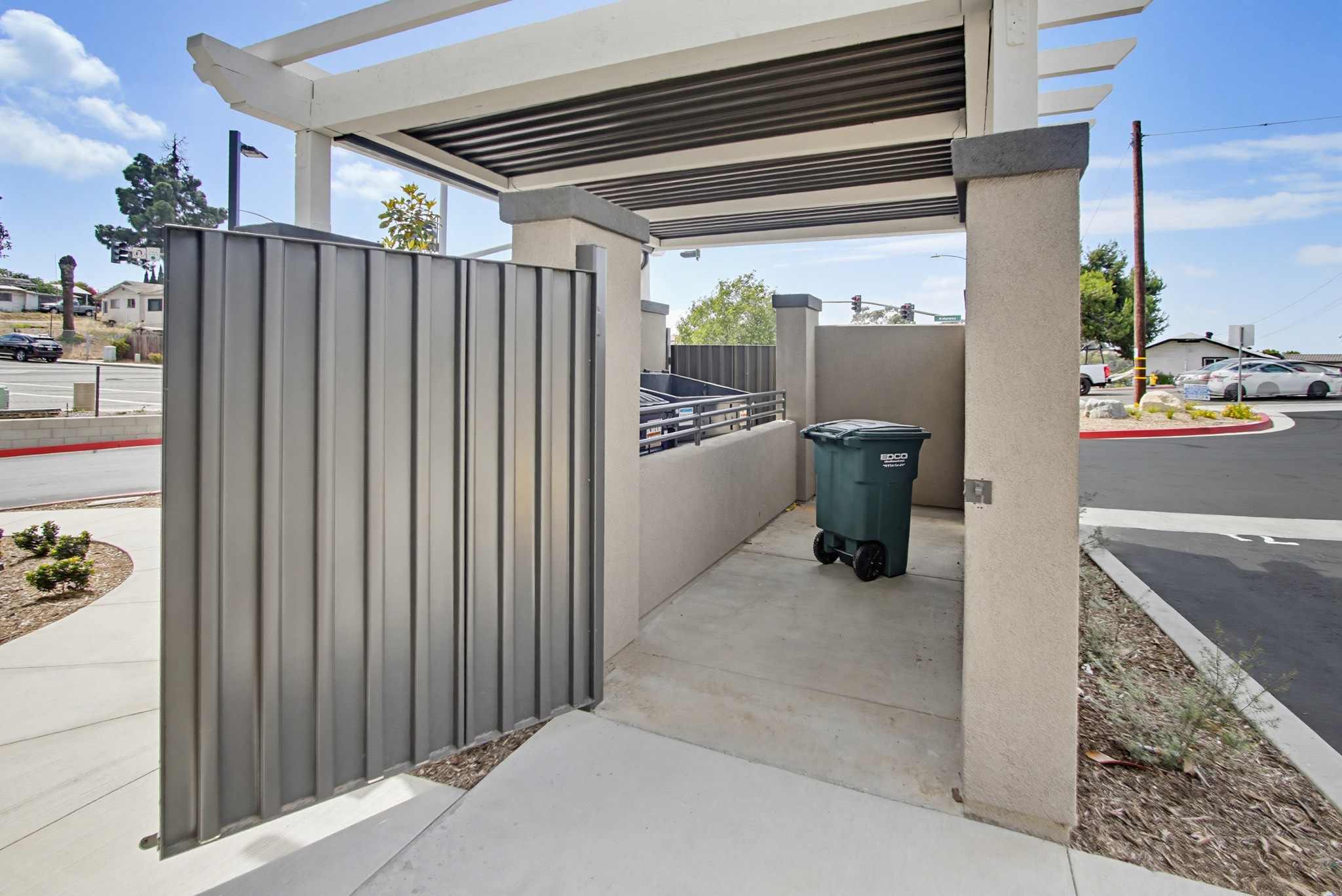 Virtual tour photo 105 of 108 for 2554 Ridgeway Dr #2103 and Common Areas